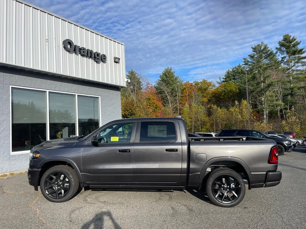 2026 Ram 1500 Laramie photo 4