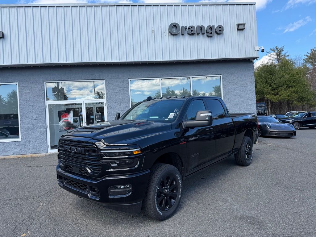 Diamond Black Crystal Pearlcoat 2026 RAM 3500 Laramie Crew Cab 4WD Pickup Truck Four-Wheel Drive 8-Speed Automatic