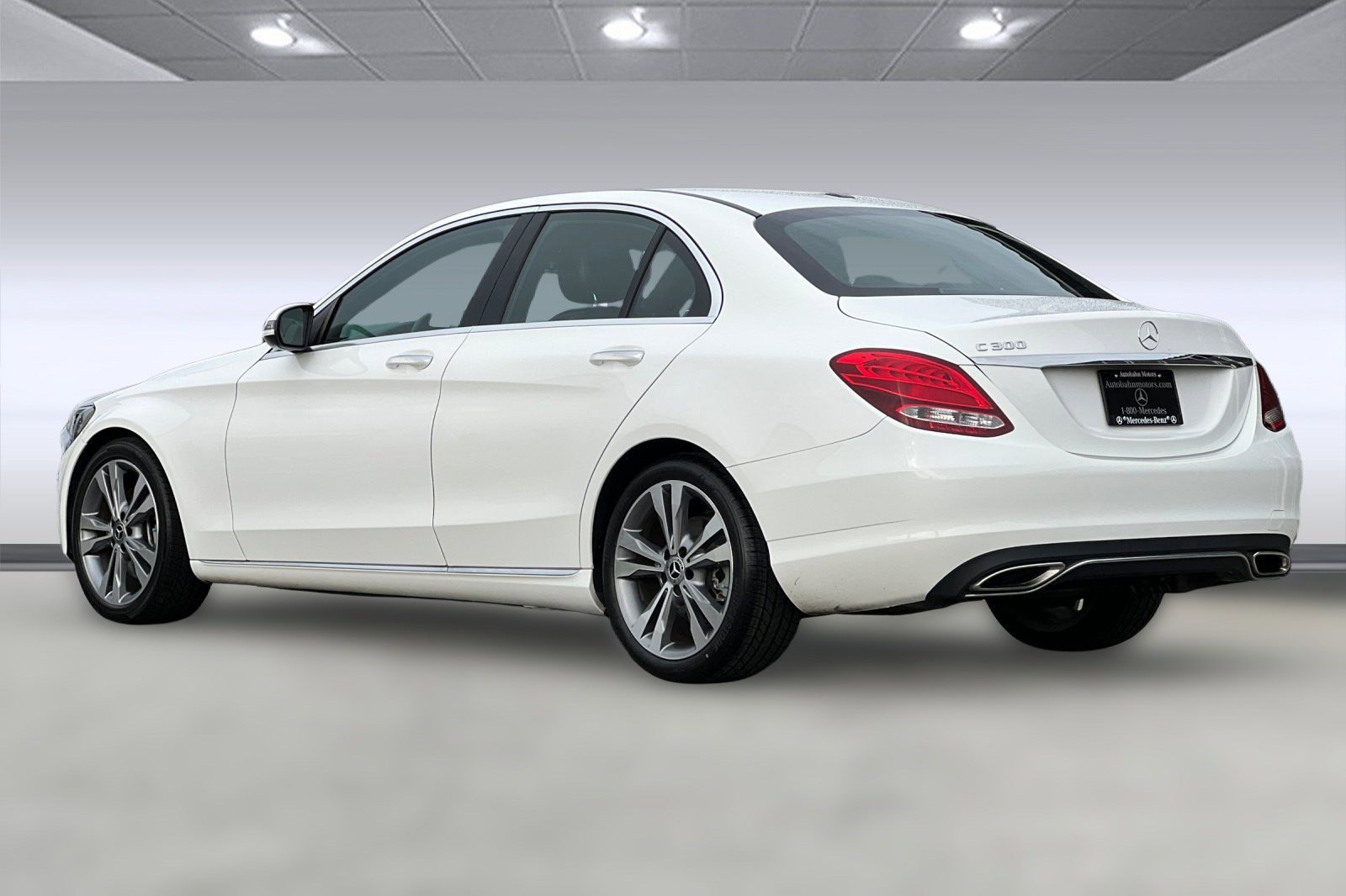2018 Mercedes Benz C 300 Sedan photo 2