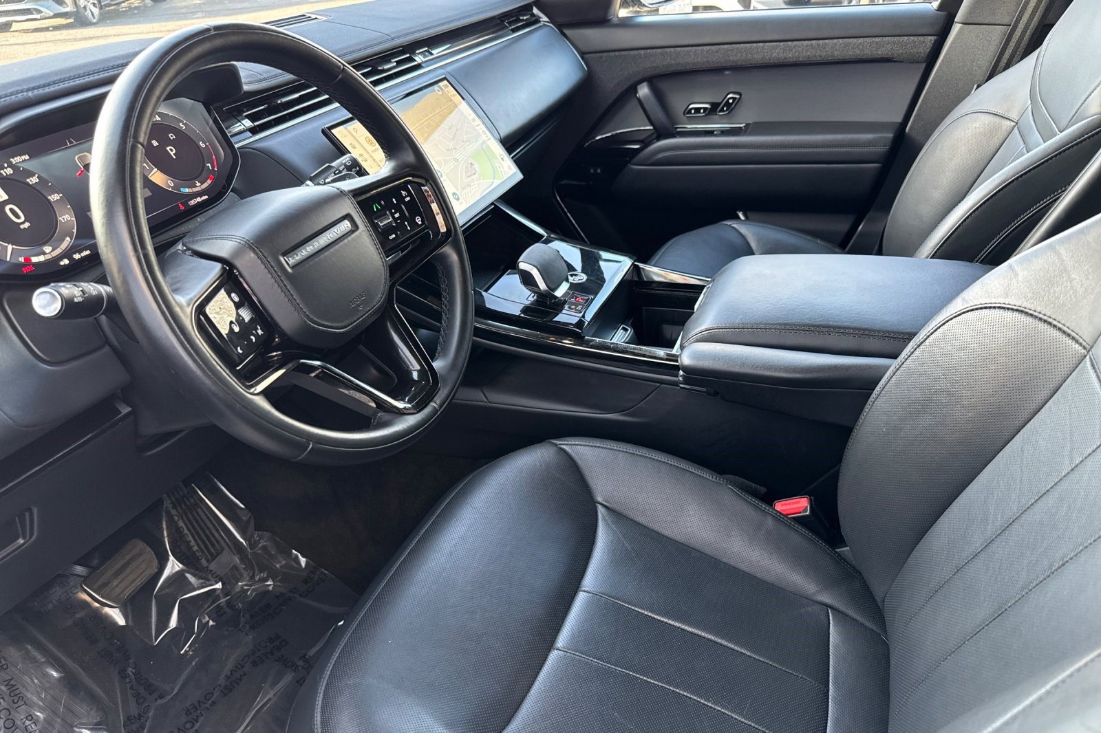 2024 Land Rover Range Rover Sport SE photo 4