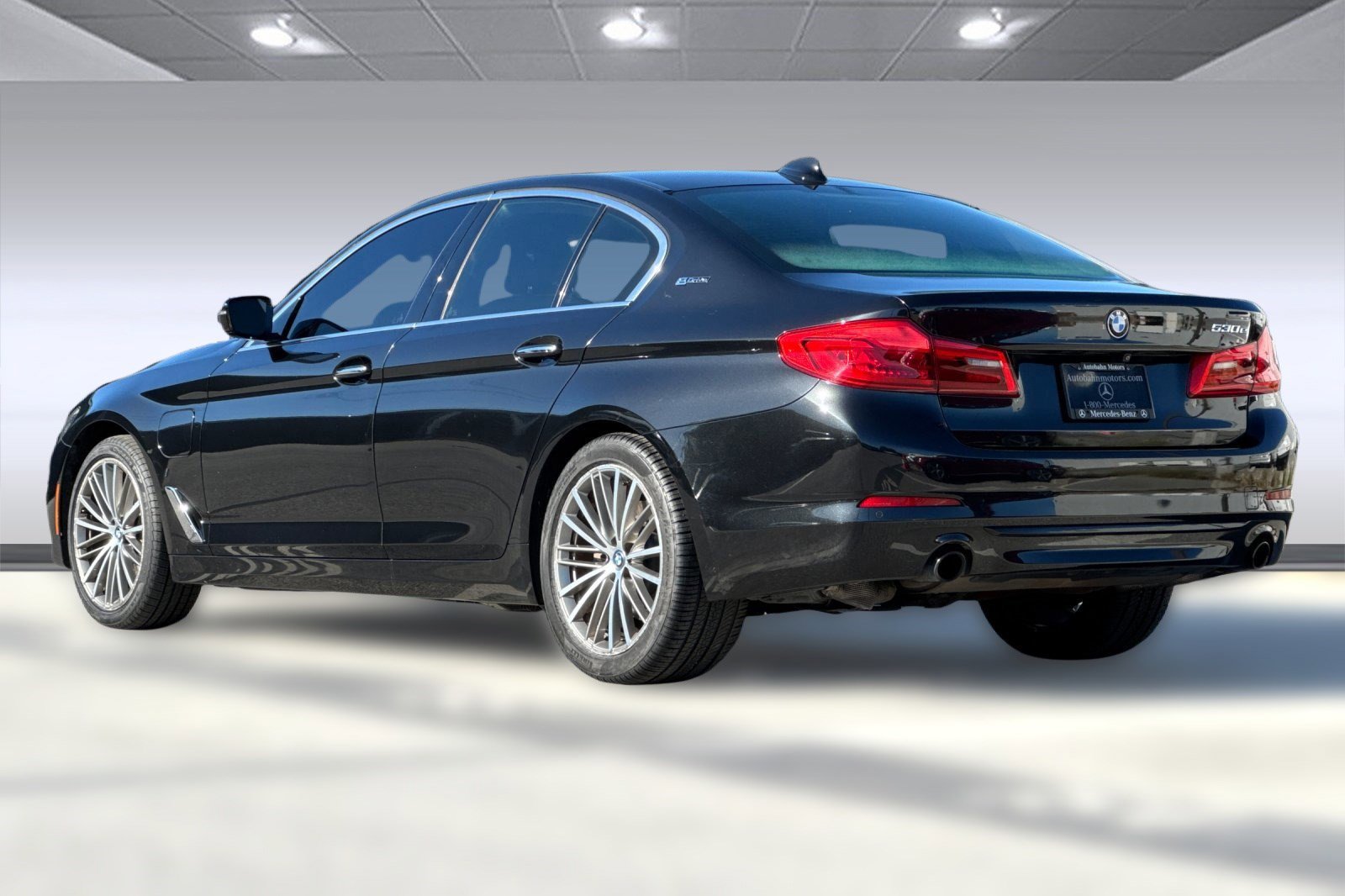 2018 Bmw 530e Sedan photo 2