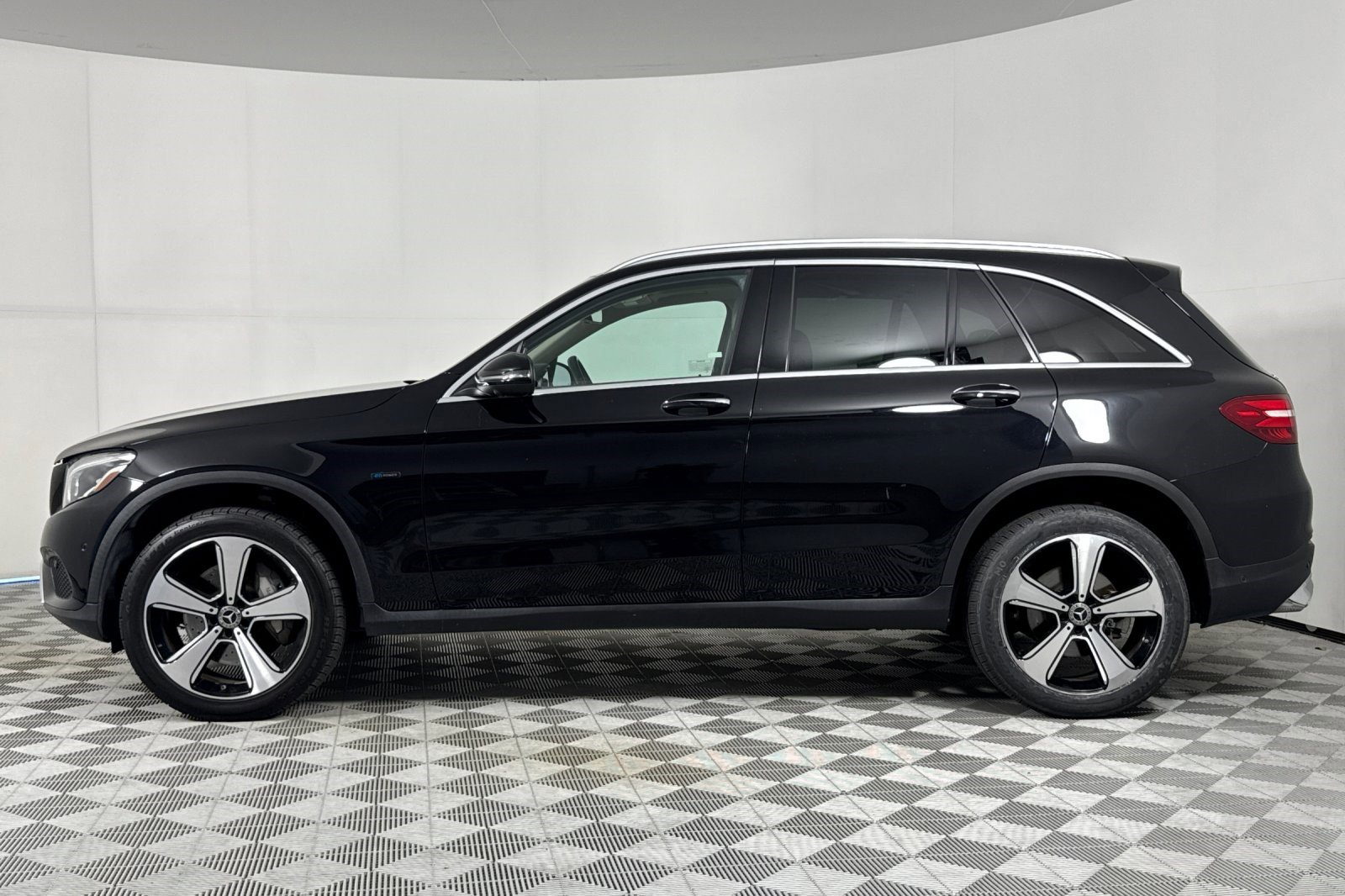 Used 2019 Mercedes-Benz GLC GLC350e with VIN WDC0G5EB5KF599894 for sale in Belmont, CA