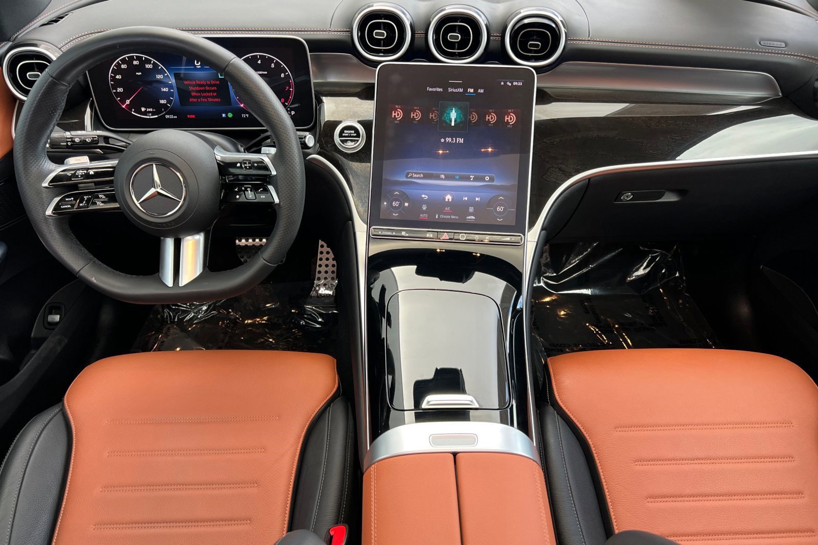 2024 Mercedes Benz GLC 300 4MATIC photo 4