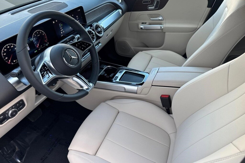 New 2026 Mercedes-Benz GLB 250 SUV
