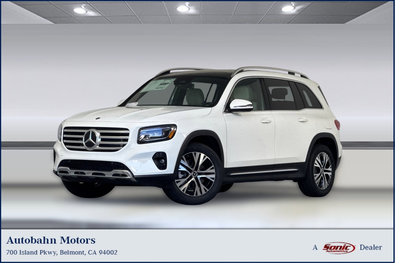 2026 Mercedes-Benz GLB GLB 250 4MATIC's photo