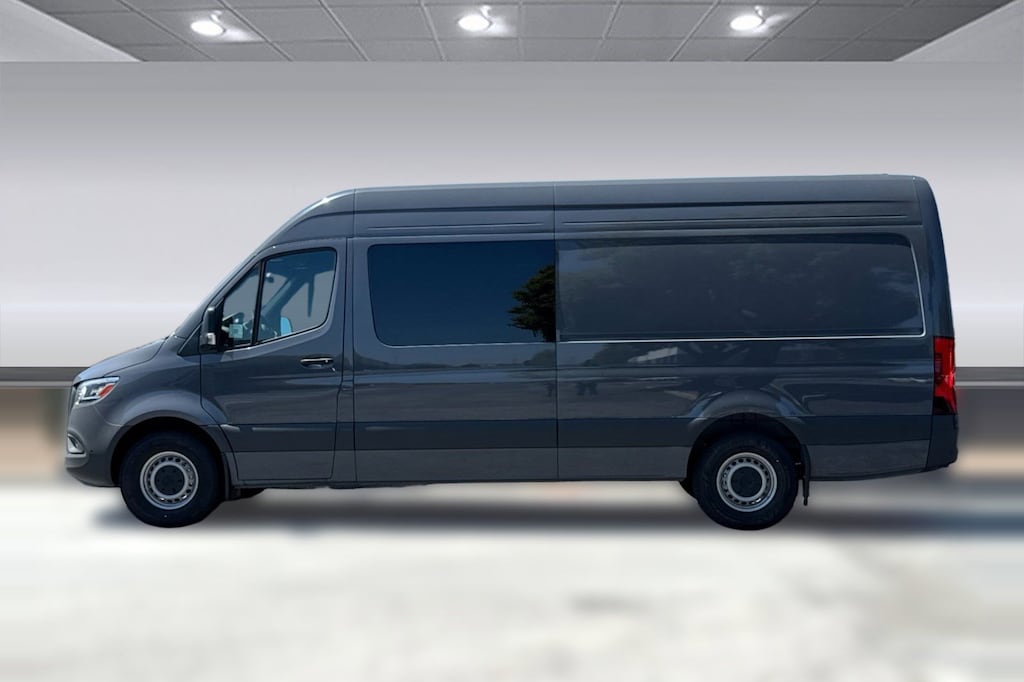 New 2025 Mercedes-Benz Sprinter 2500 High Roof 4-Cyl Diesel HO Van Crew Van