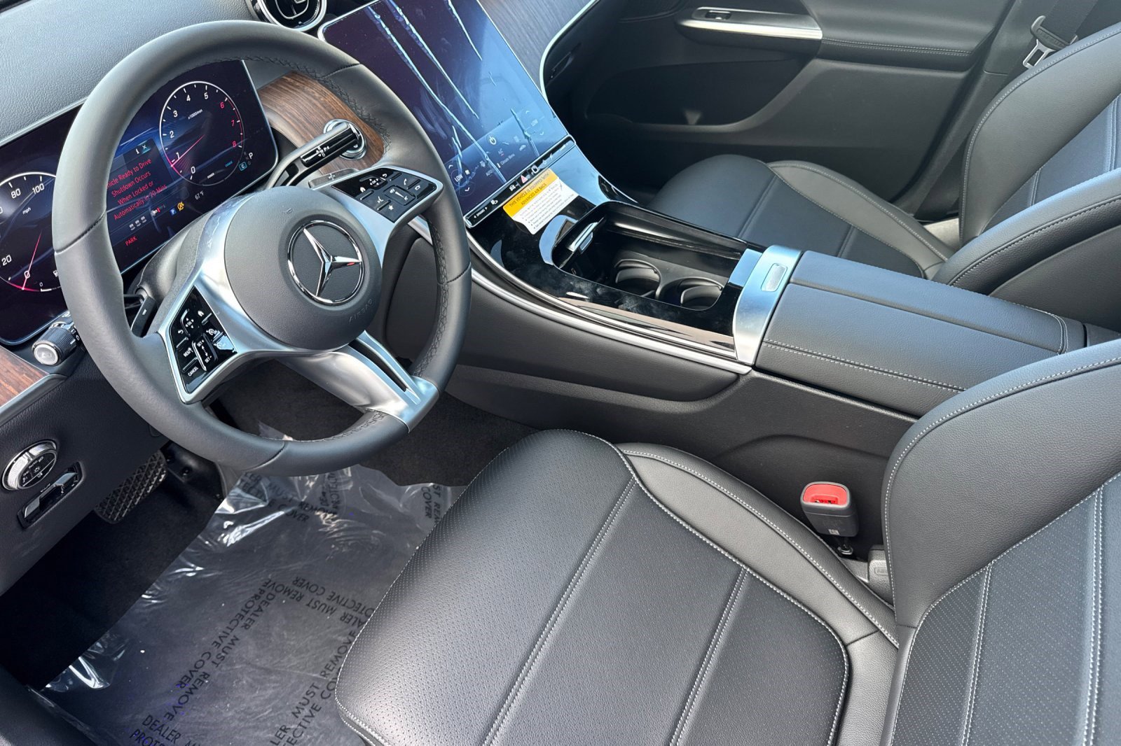 2026 Mercedes Benz GLC 300 4MATIC photo 4