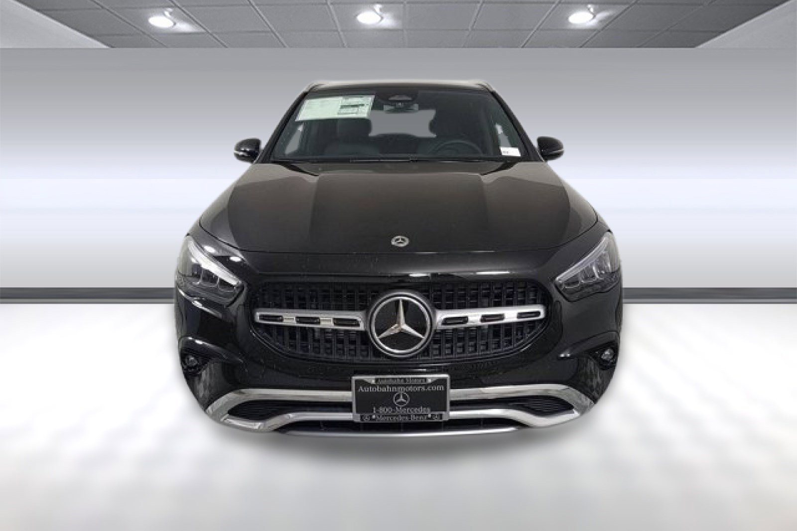 2025 Mercedes Benz GLA 250 photo 2