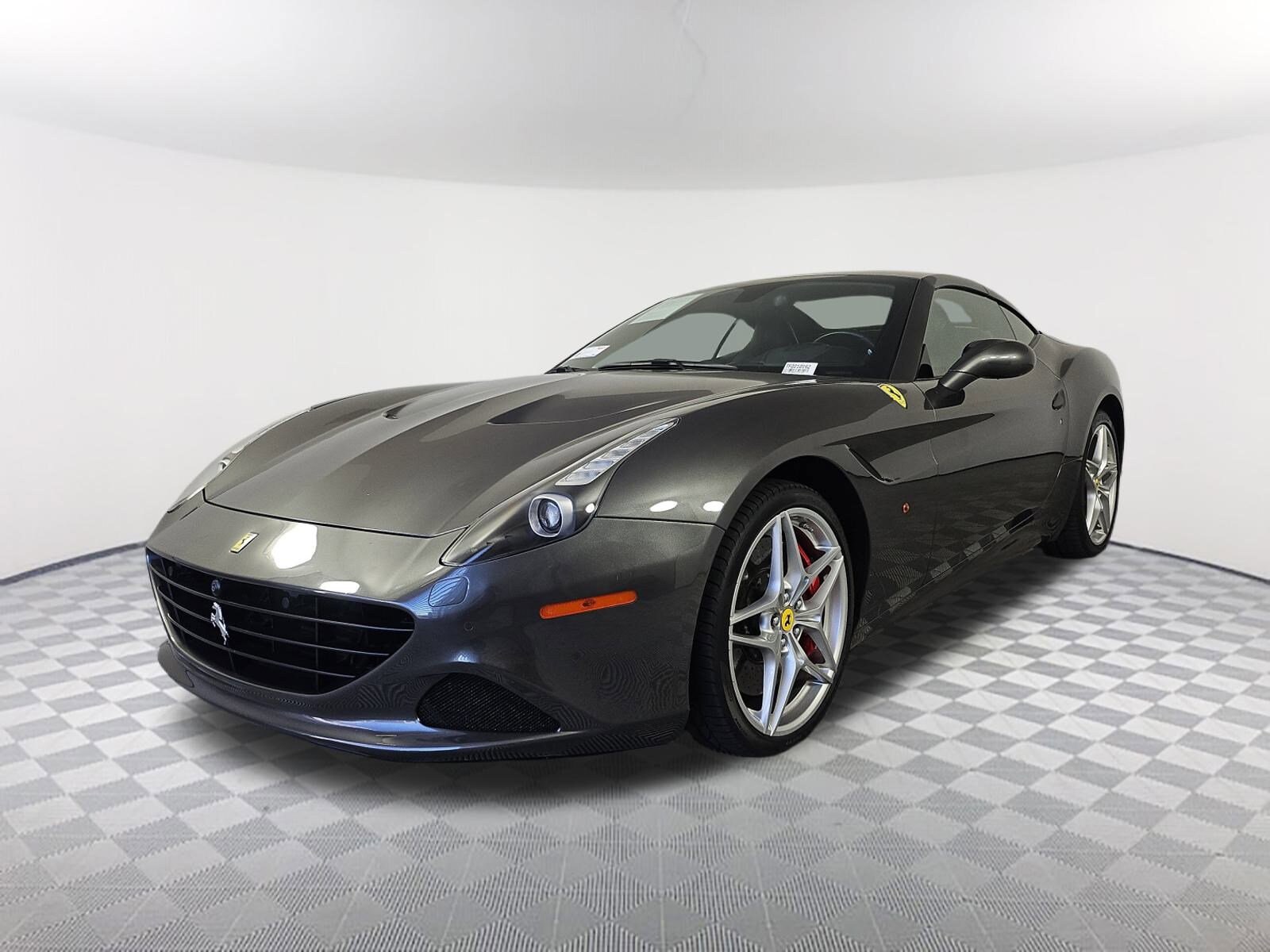 2015 Ferrari California T photo 3