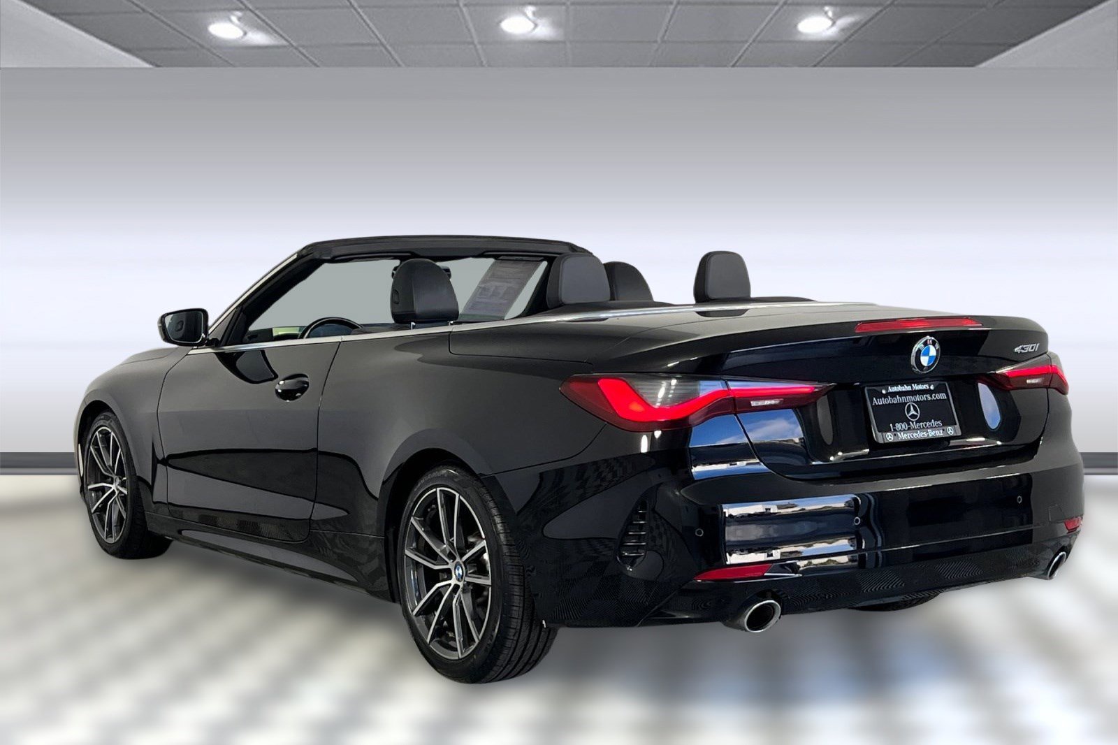 2024 Bmw 430i Convertible photo 3