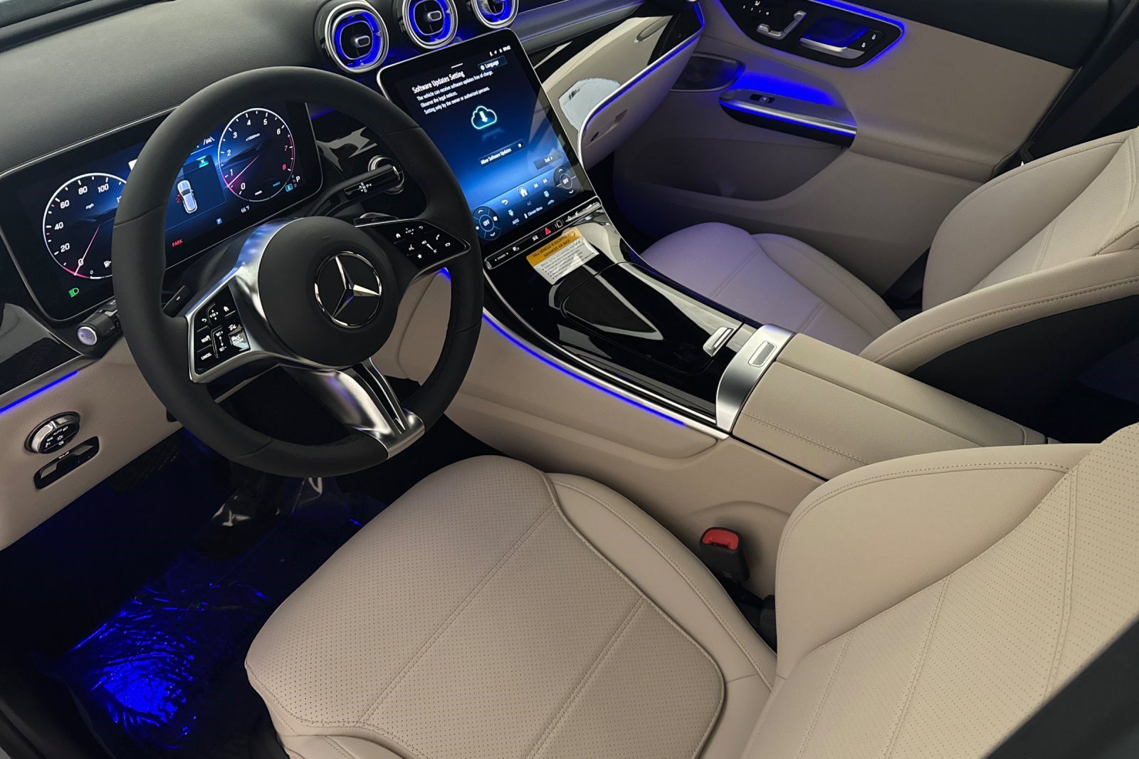 2026 Mercedes Benz GLC 300 photo 2