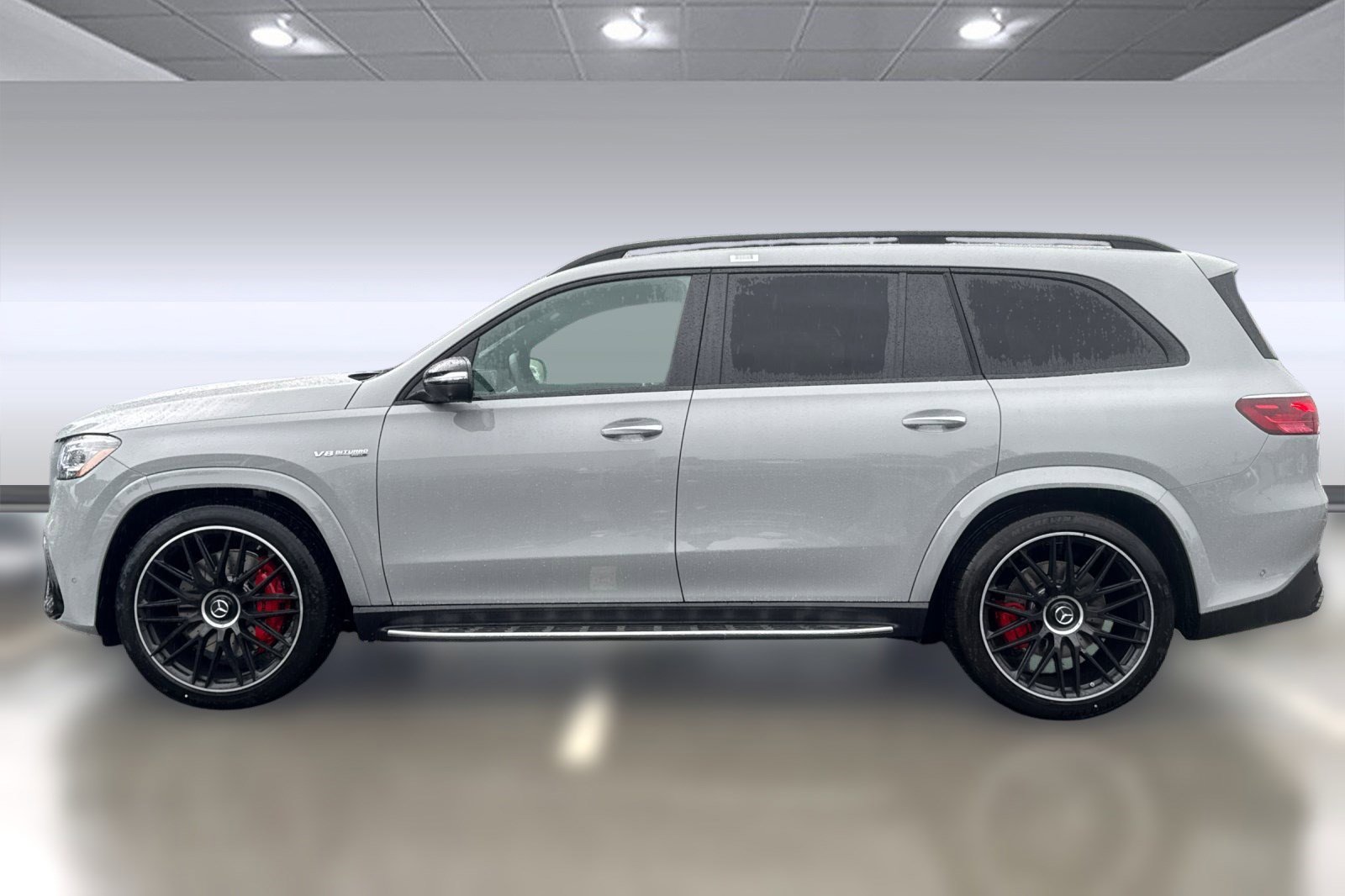2025 Mercedes Benz GLS AMG 63 4MATIC photo 2