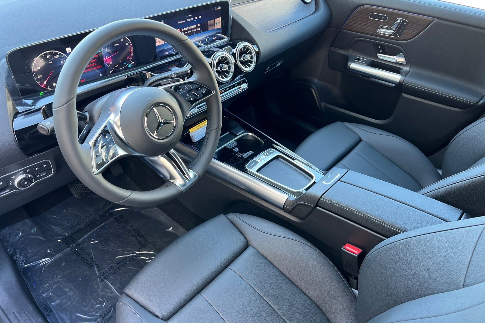2026 Mercedes Benz GLA 250 photo 4