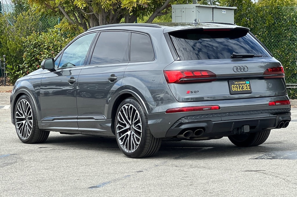 Used 2025 Audi SQ7 4.0T Prestige SUV