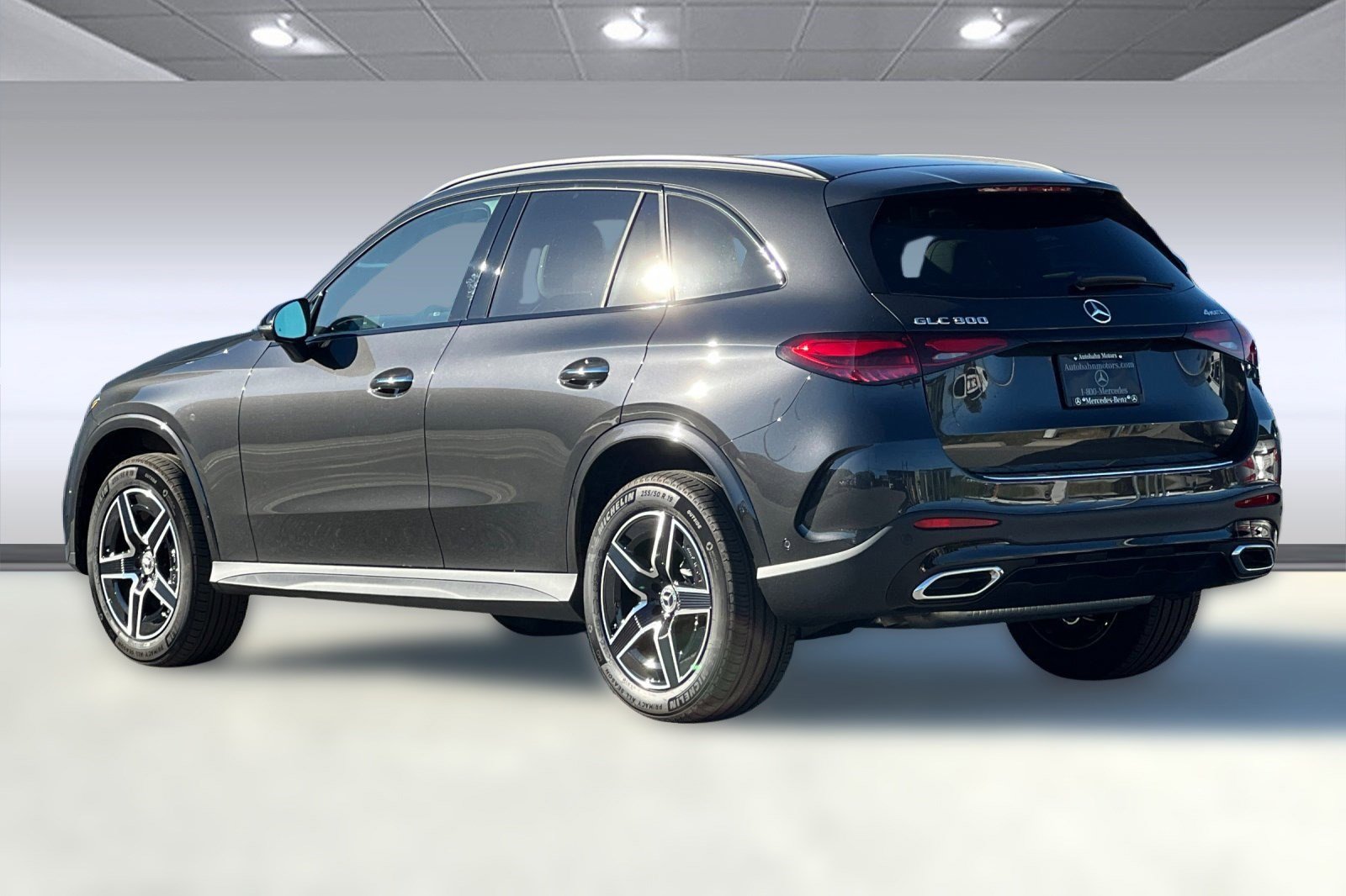 2026 Mercedes Benz GLC 300 4MATIC photo 3