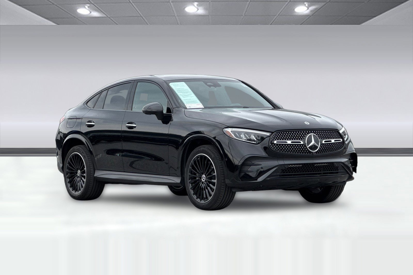 2025 Mercedes-Benz GLC 300 4MATIC photo 5