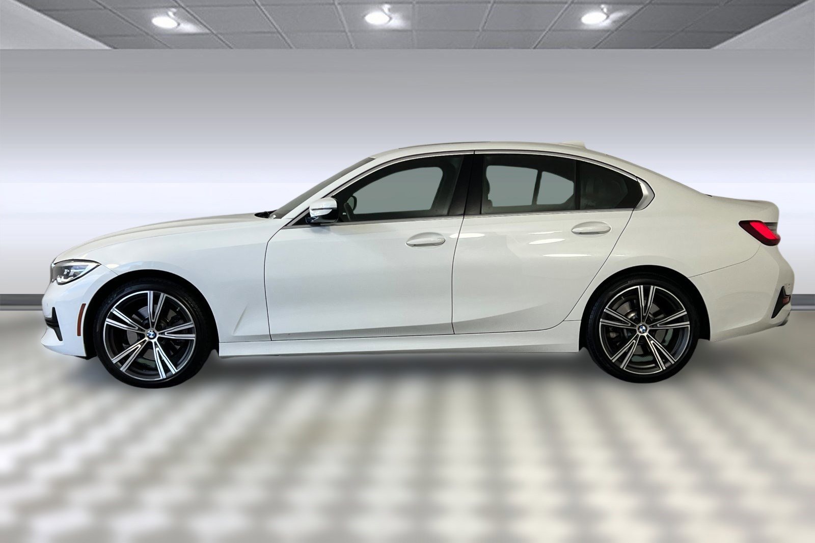 2022 Bmw 330i photo 2