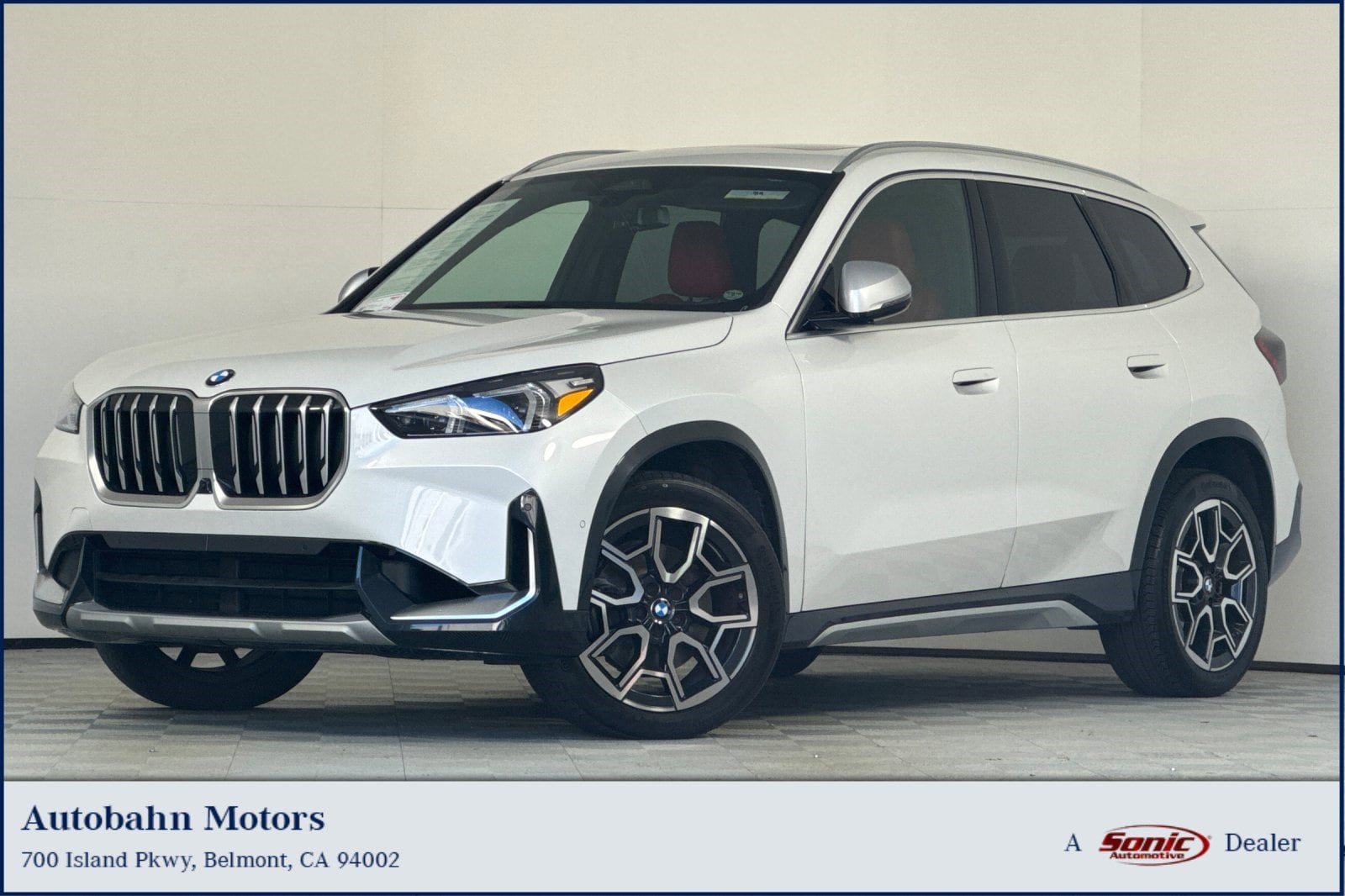2023 BMW X1 28i's photo