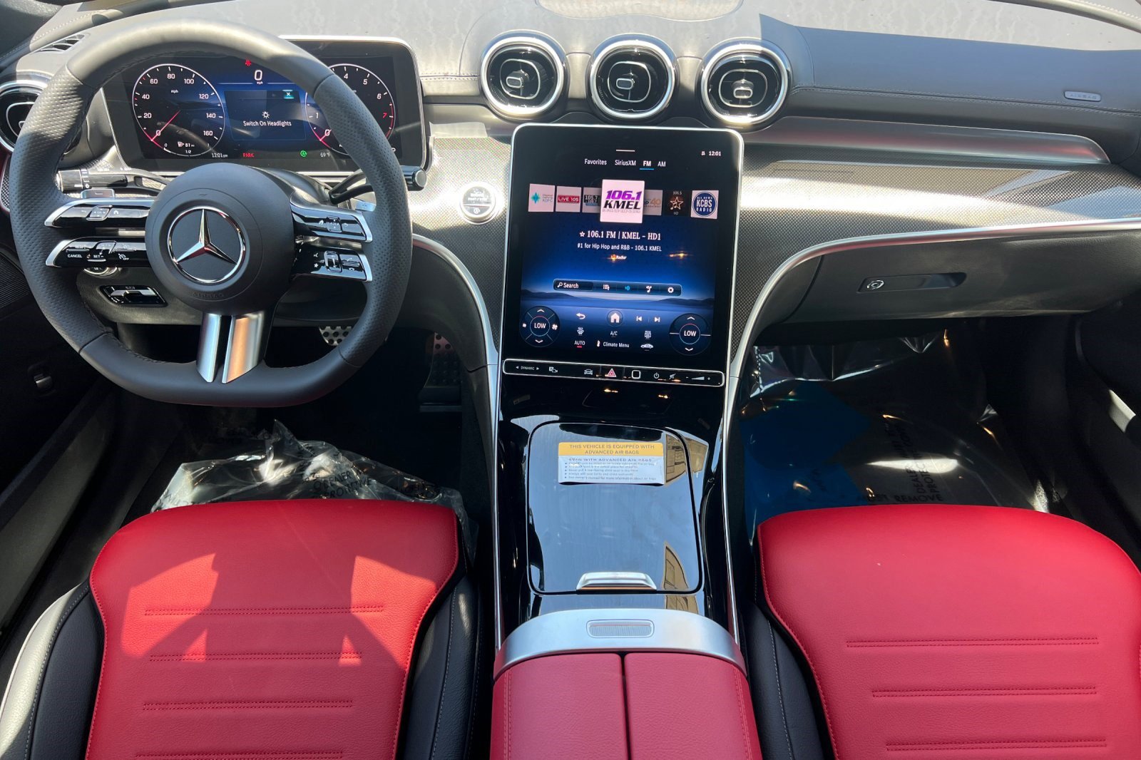 2025 Mercedes Benz C 300 4MATIC Sedan photo 4