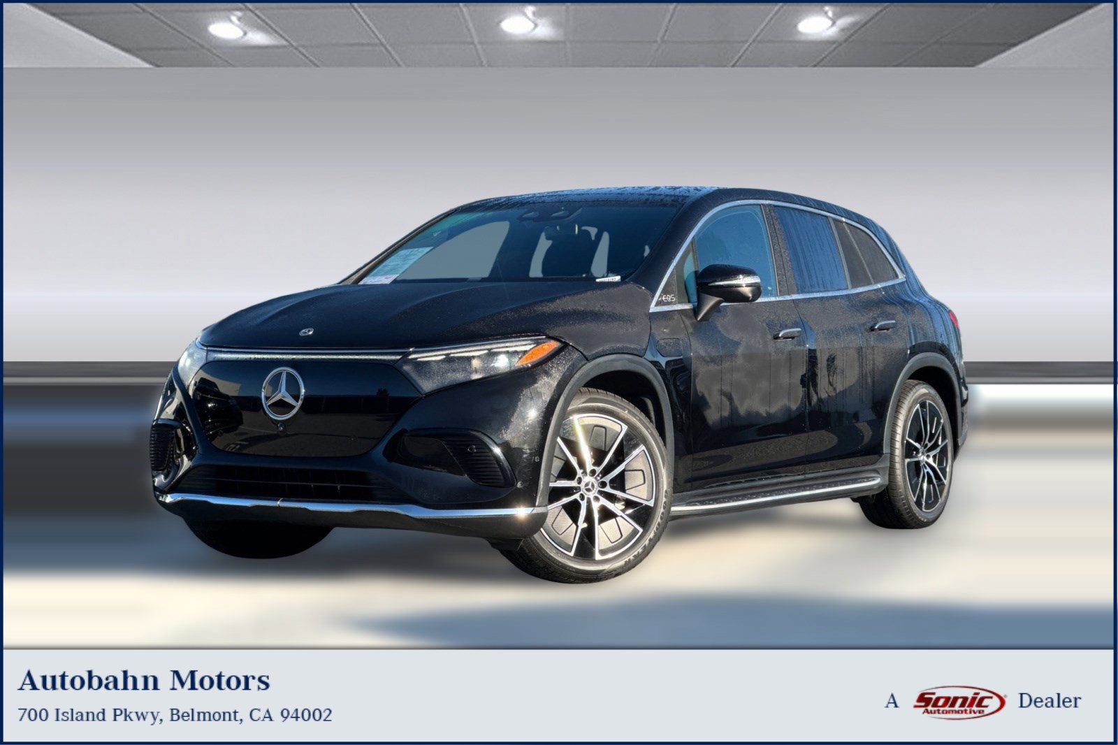 2023 Mercedes-Benz EQS SUV Base's photo