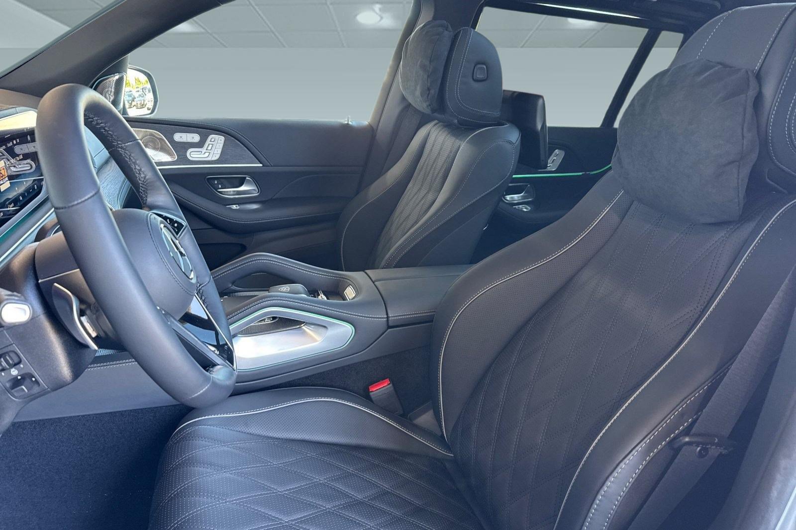 2026 Mercedes-Benz Maybach GLS 600 4MATIC SUV