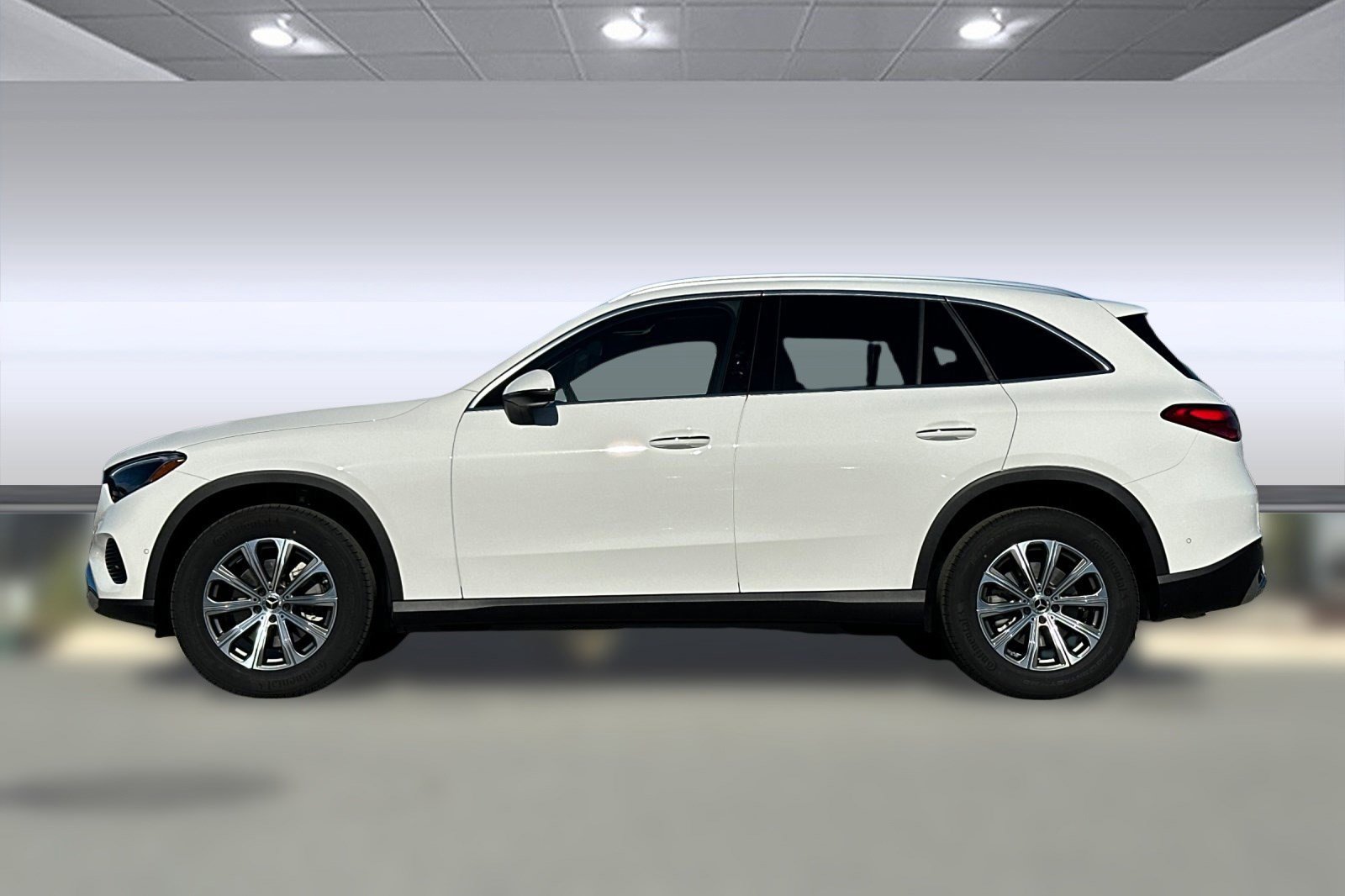 2026 Mercedes Benz GLC 300 4MATIC photo 2