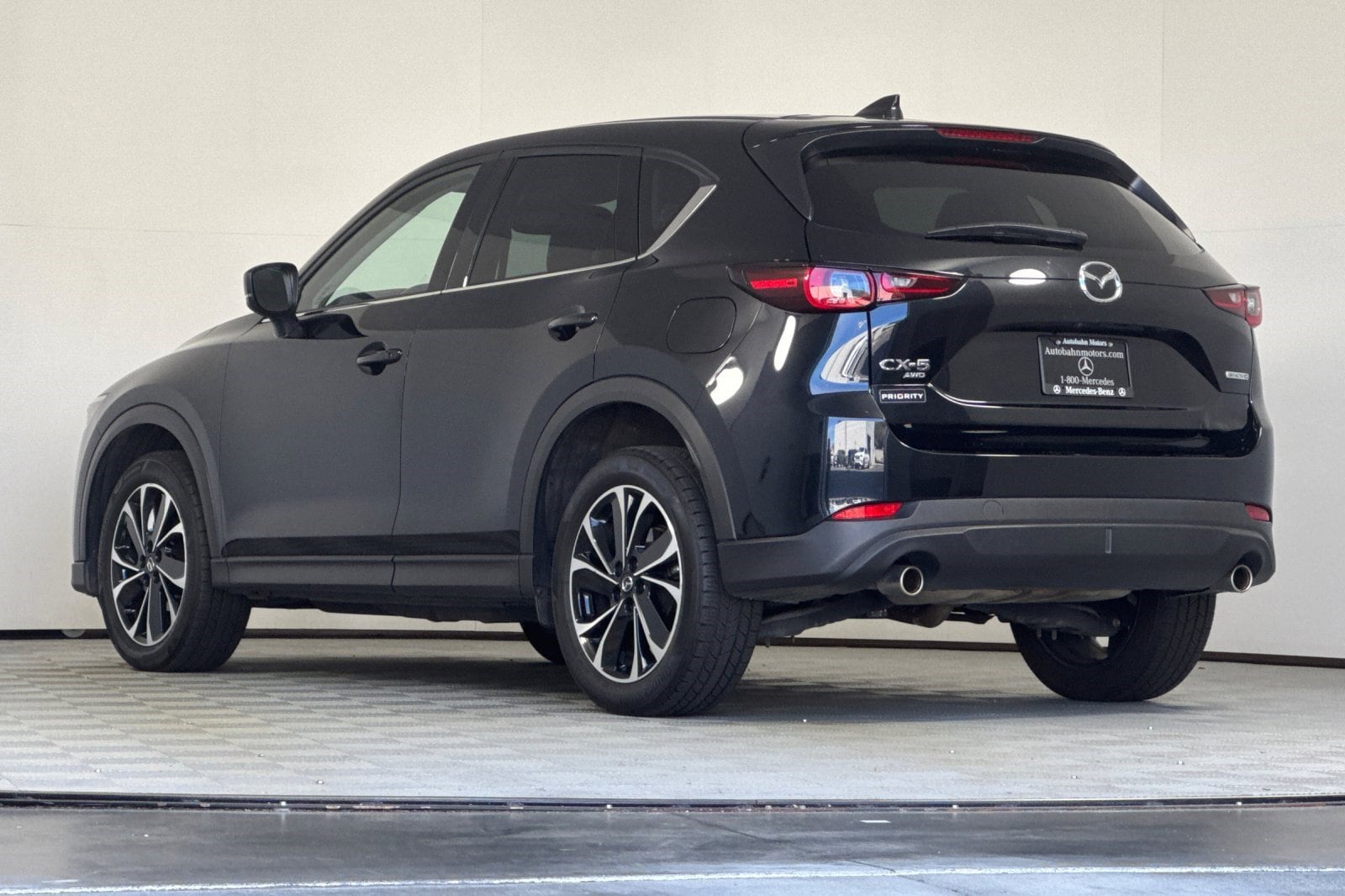2023 Mazda CX-5 2.5 S Premium Package photo 2