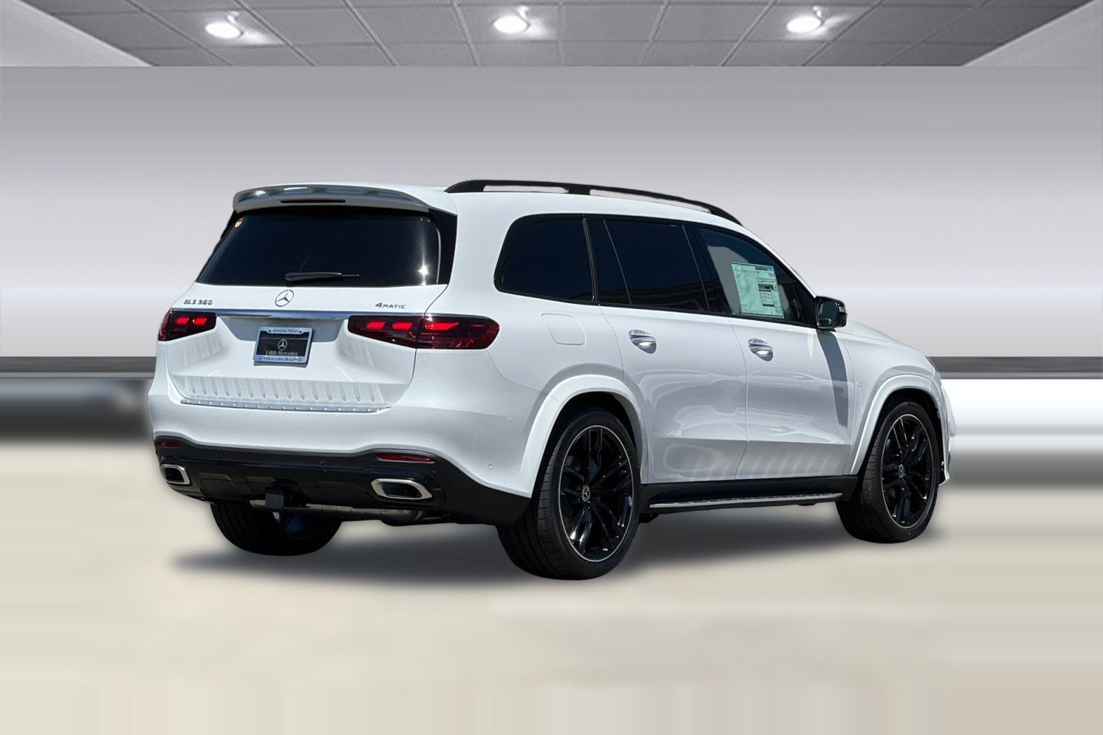 2025 Mercedes-Benz GLS 580 4MATIC photo 3