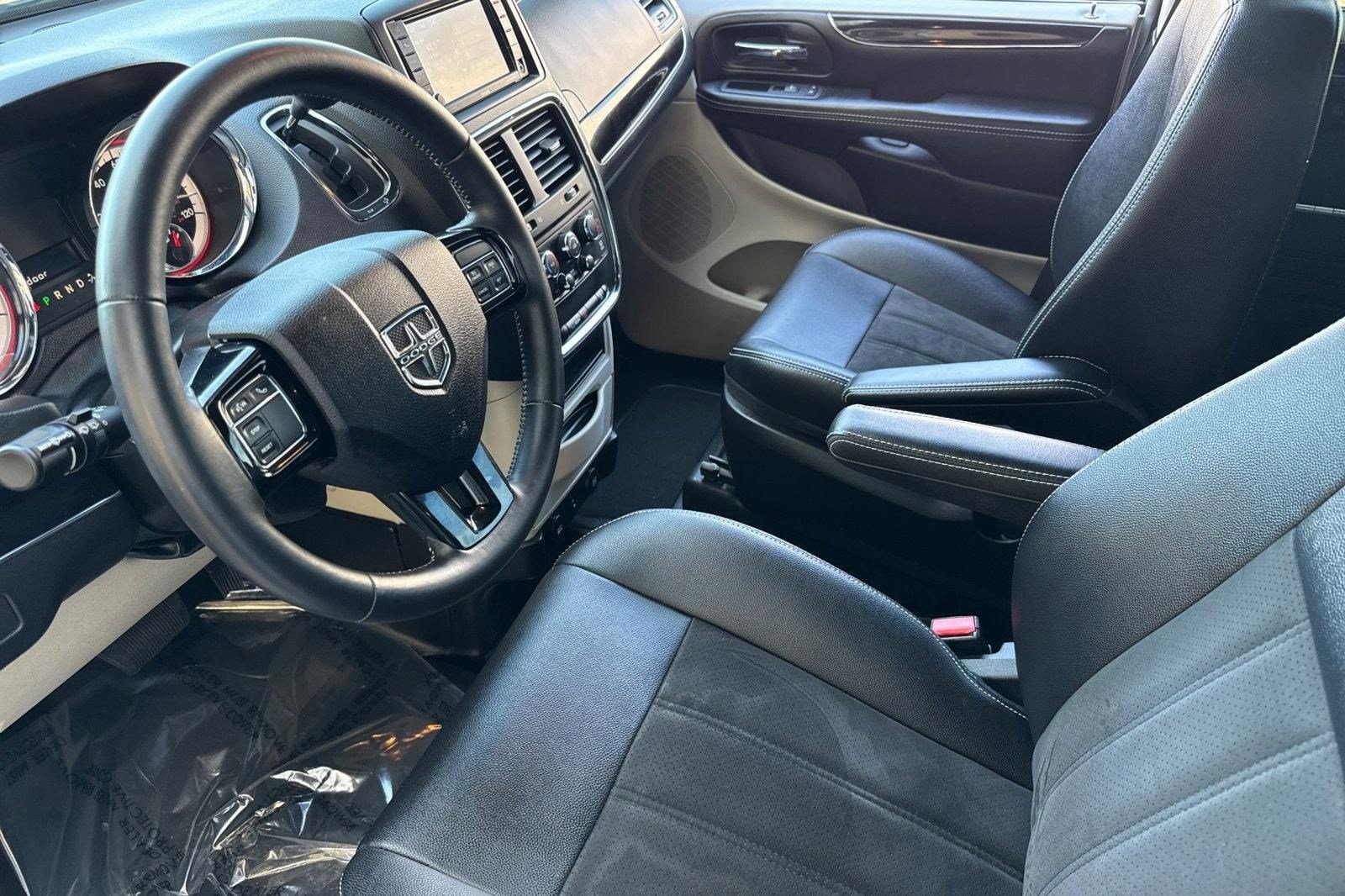 Grand Caravan SXT Van Passenger Van