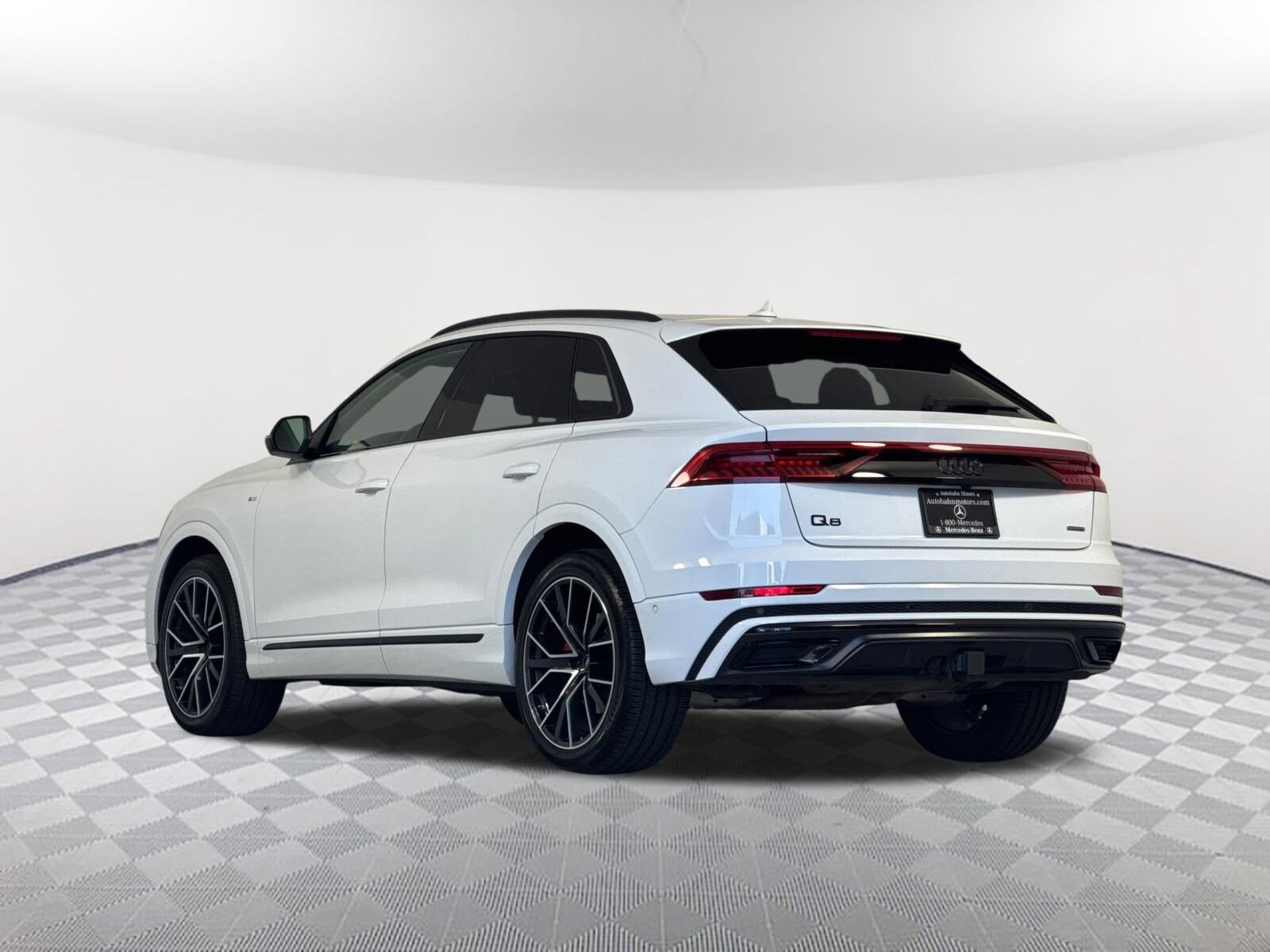 2023 Audi Q8 55 Premium photo 2