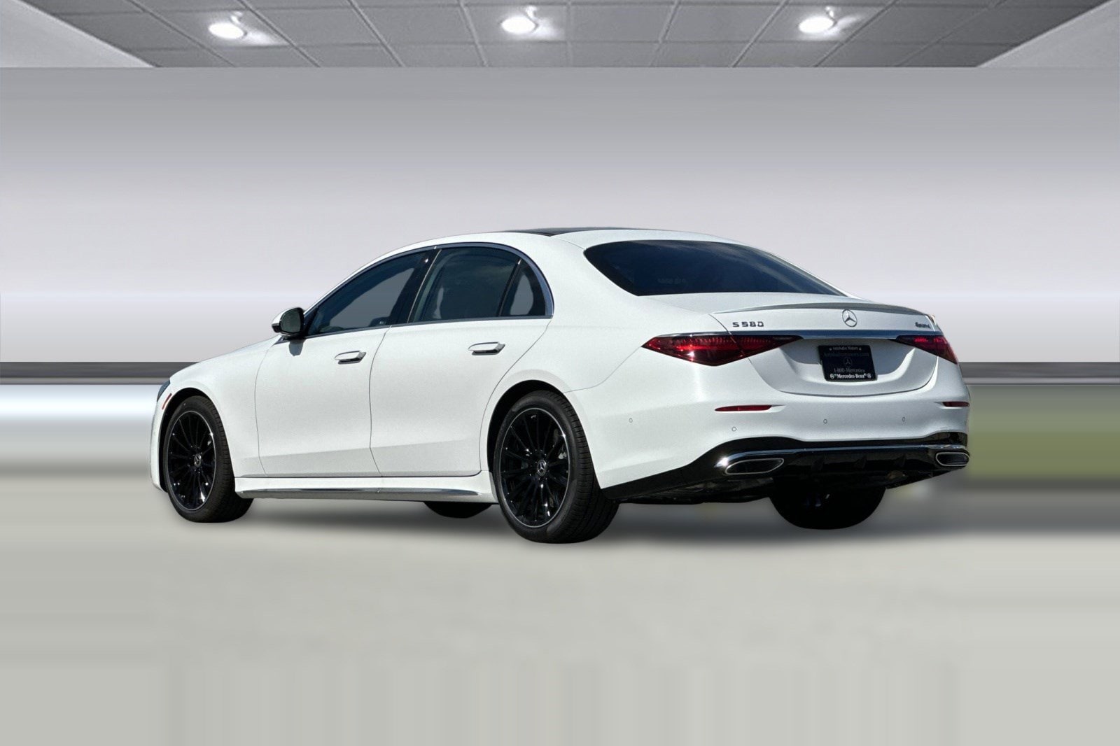 2026 Mercedes-Benz S-Class 4MATIC photo 2