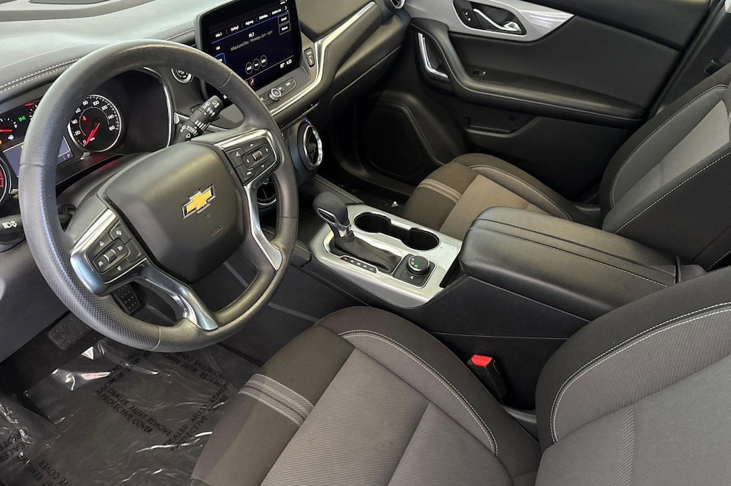 Used 2025 Chevrolet Blazer LT w/2LT SUV