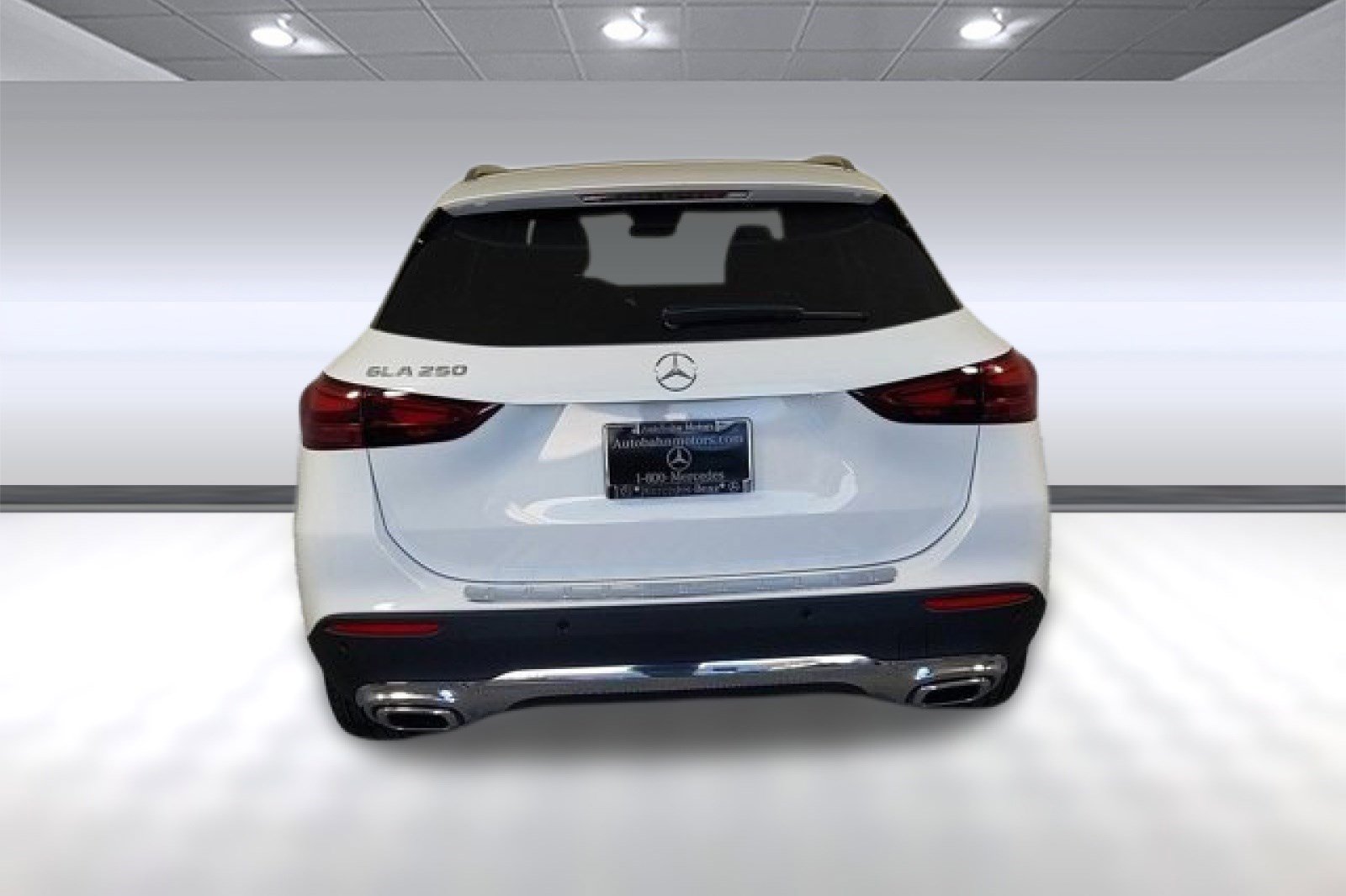 2025 Mercedes Benz GLA 250 photo 4
