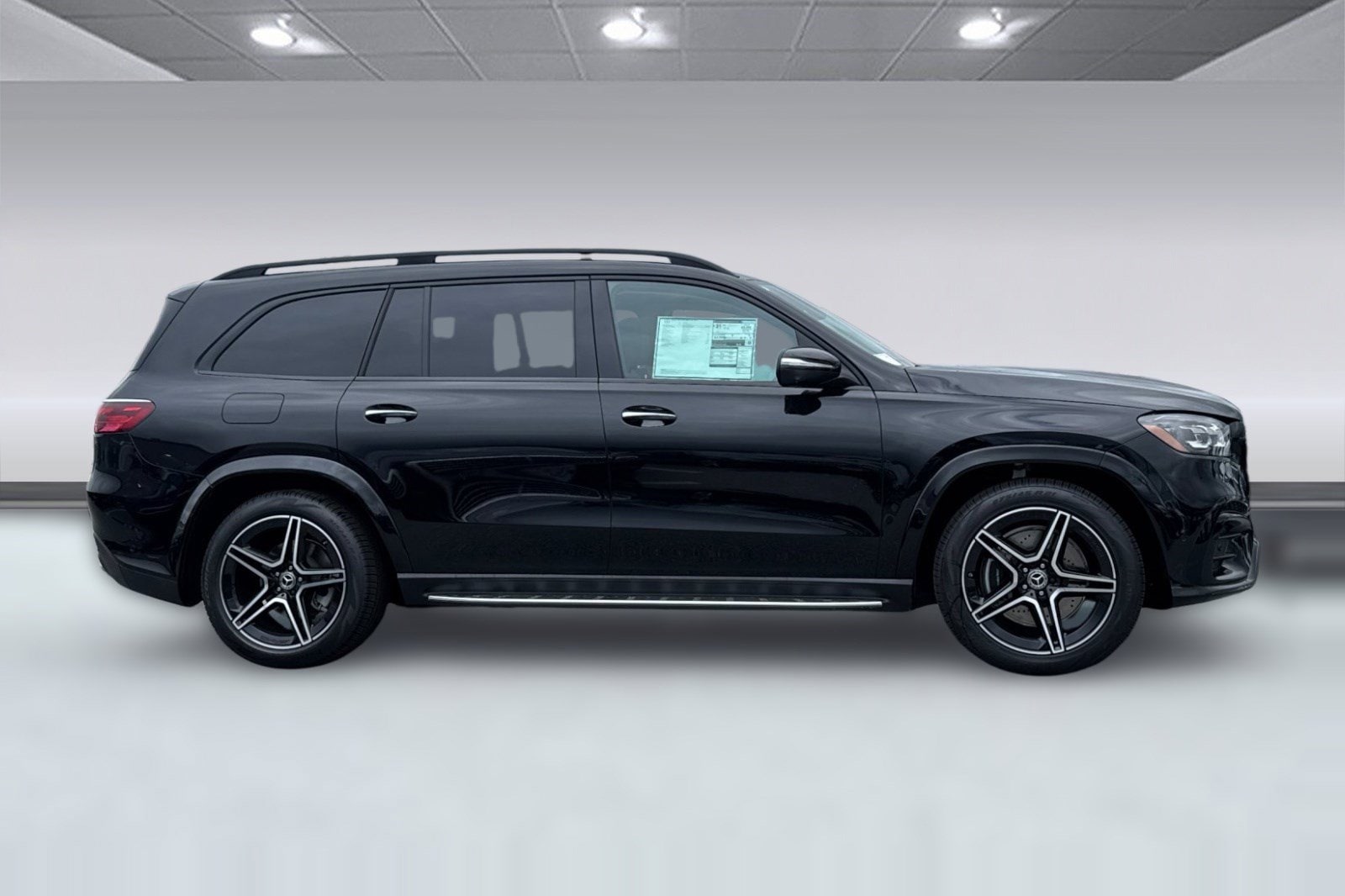 2026 Mercedes-Benz GLS 450 4MATIC photo 6