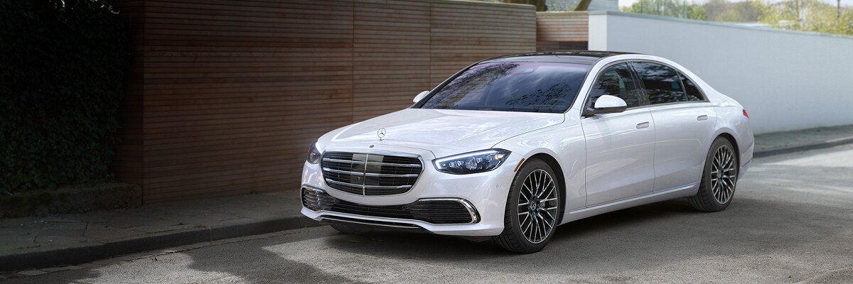 Mercedes-Benz S-Class
Sedan