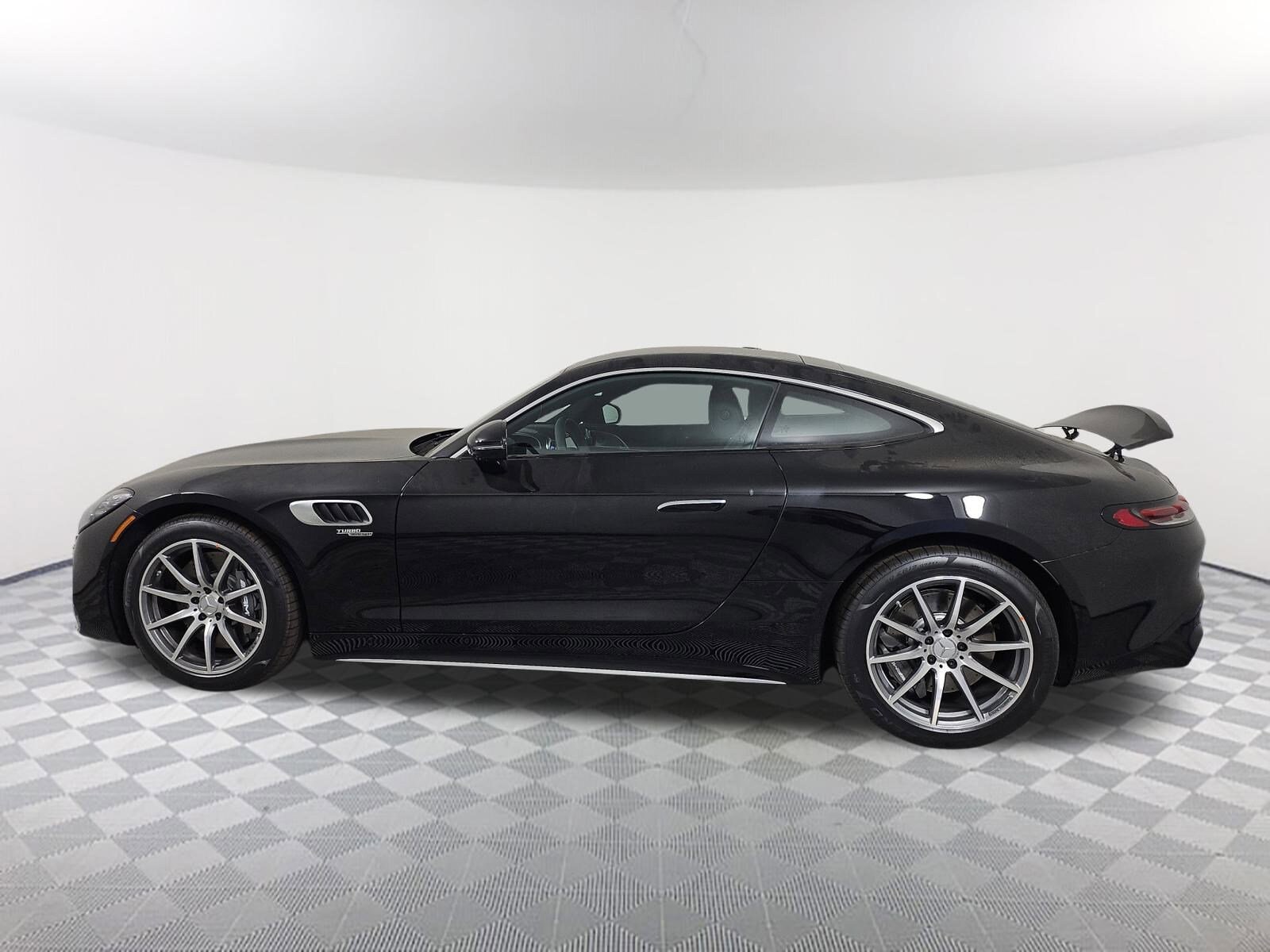 2025 Mercedes Benz AMG GT photo 3