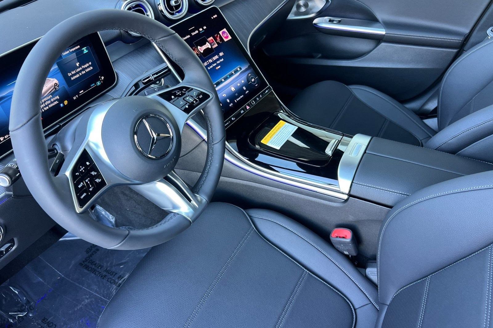 2025 Mercedes Benz C 300 Sedan photo 4