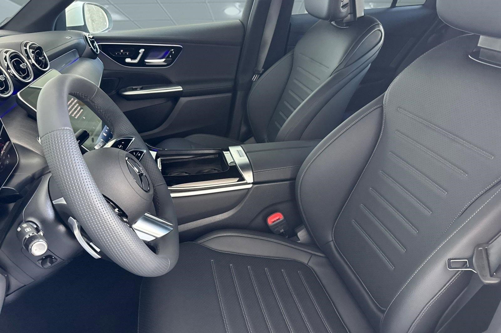 2025 Mercedes-Benz GLC Base - Photo 19