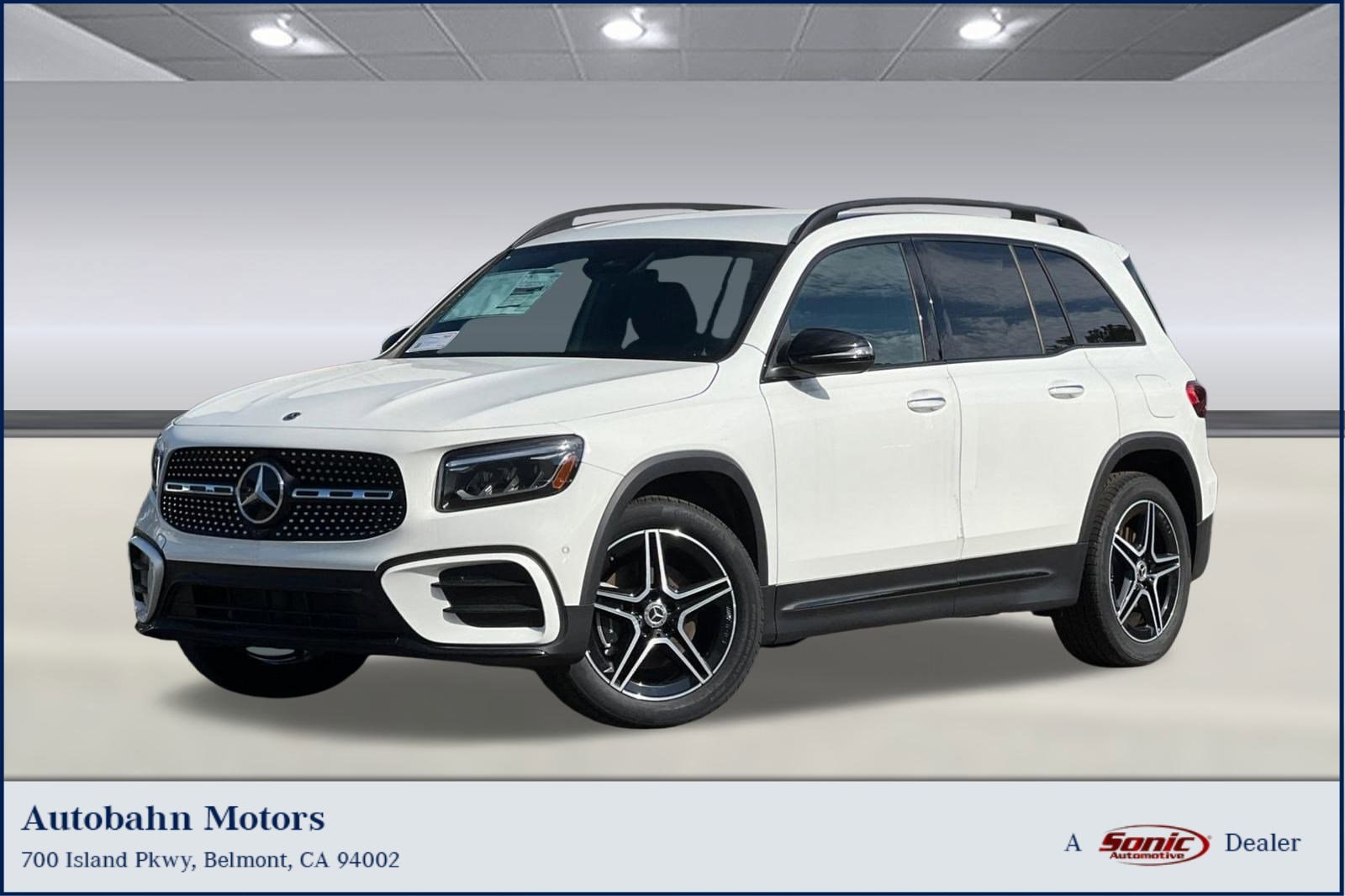 2025 Mercedes-Benz GLB Base's photo