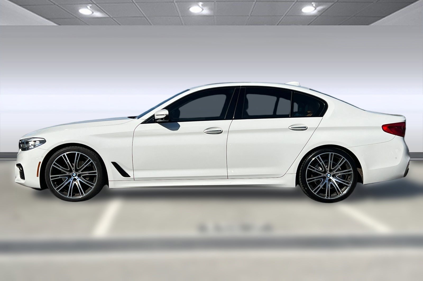 Used 2018 BMW 5 Series 540i with VIN WBAJE5C52JWA97615 for sale in Belmont, CA