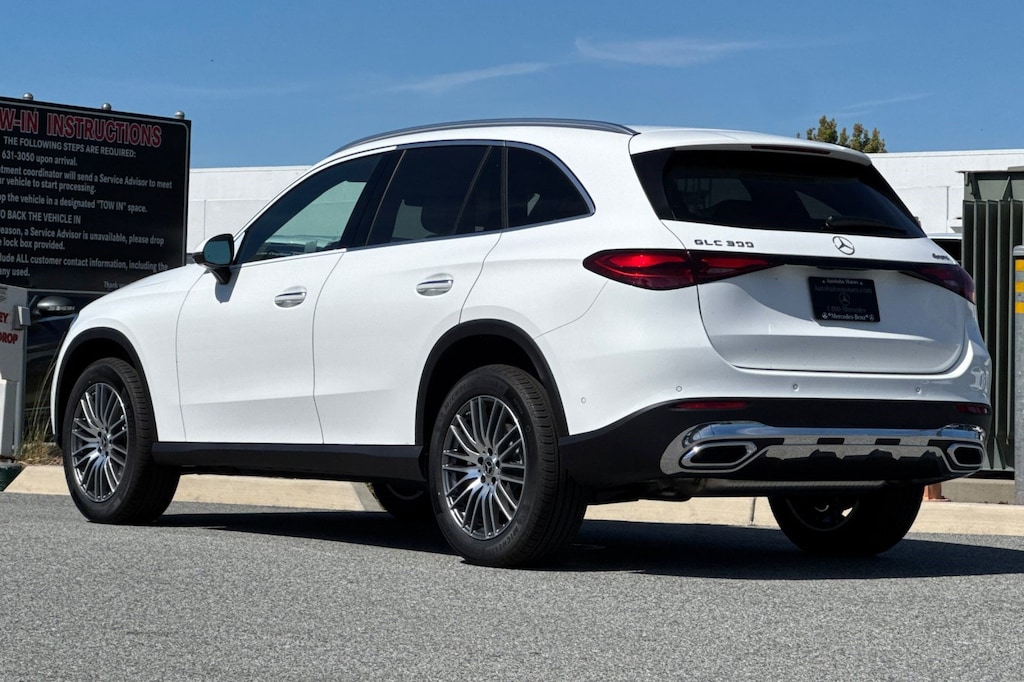 New 2027 Mercedes-Benz GLC 300 4MATIC SUV