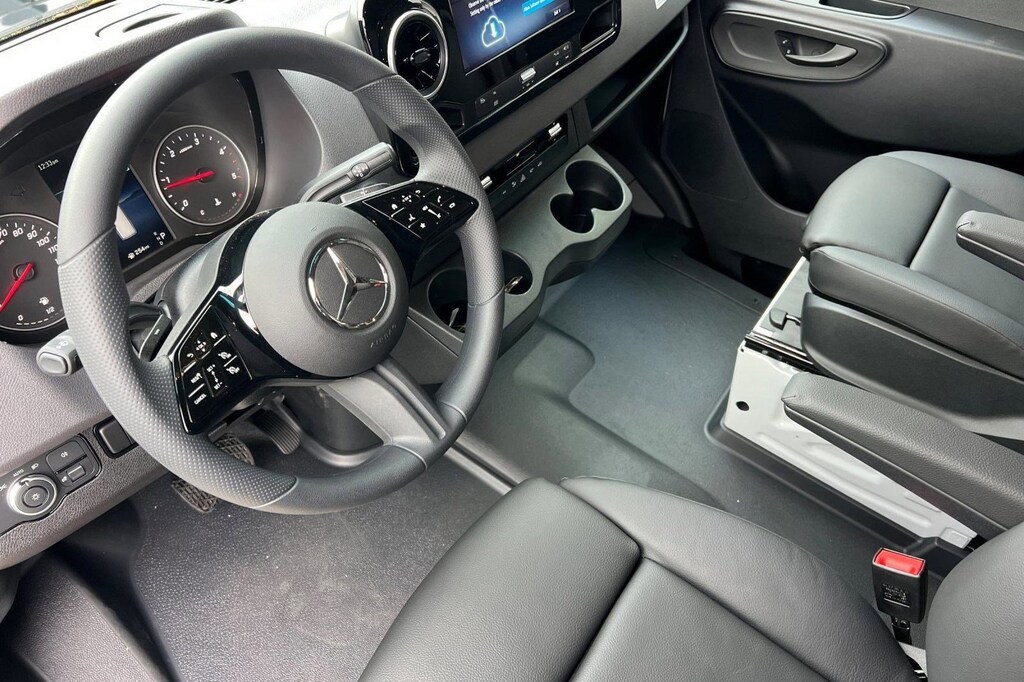 New 2025 Mercedes-Benz Sprinter 2500 Standard Roof 4-Cyl Diesel HO Van Cargo Van