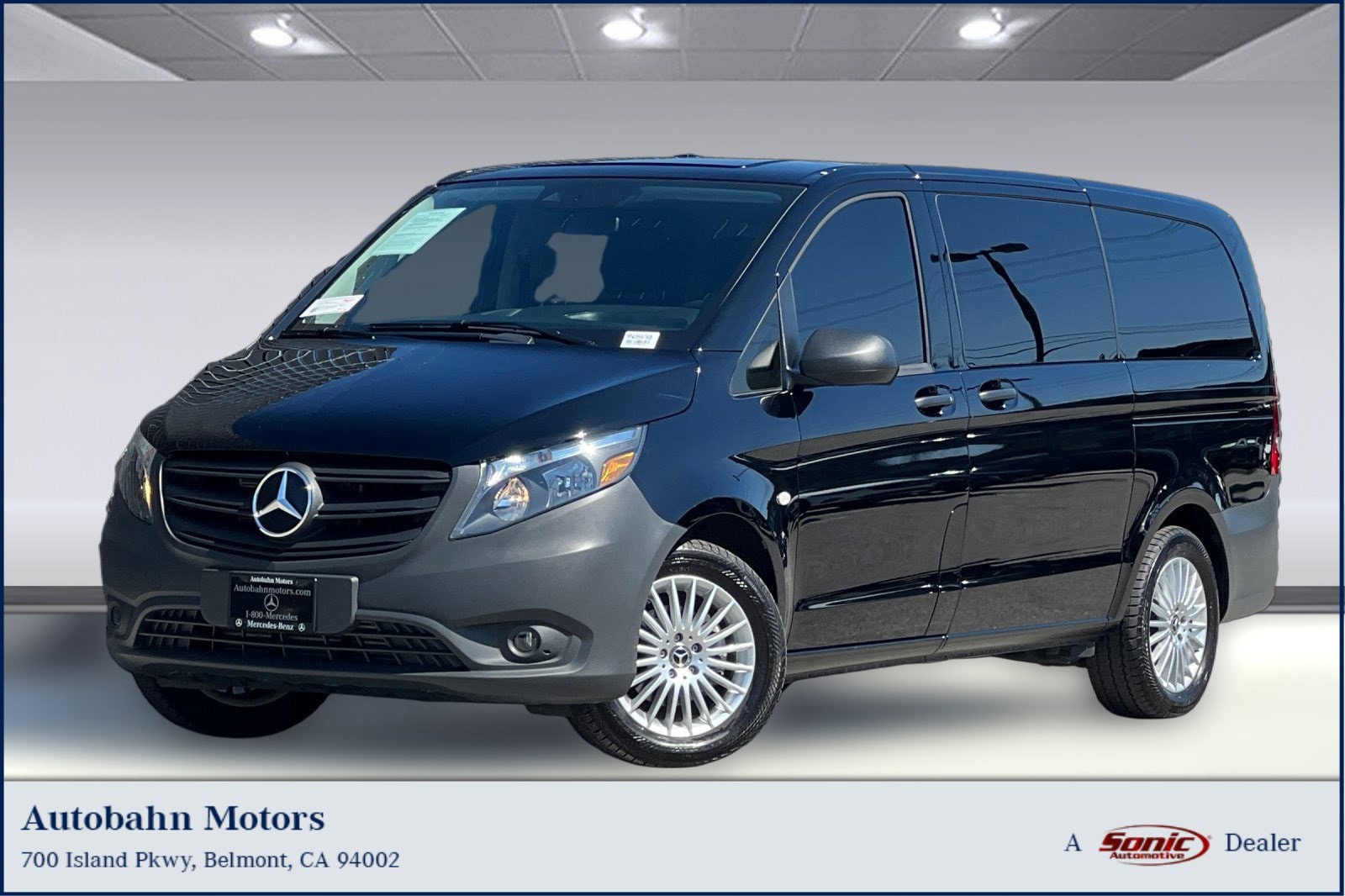 2023 Mercedes-Benz Metris Passenger Van