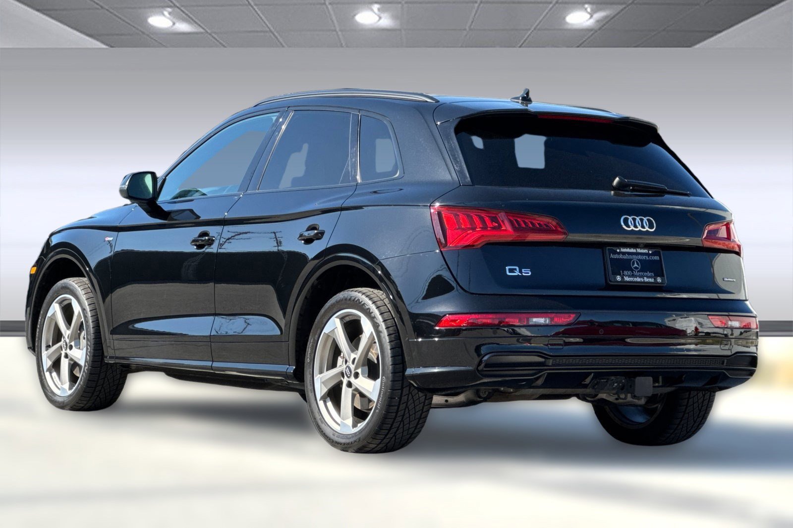 2020 Audi Q5 45 photo 2
