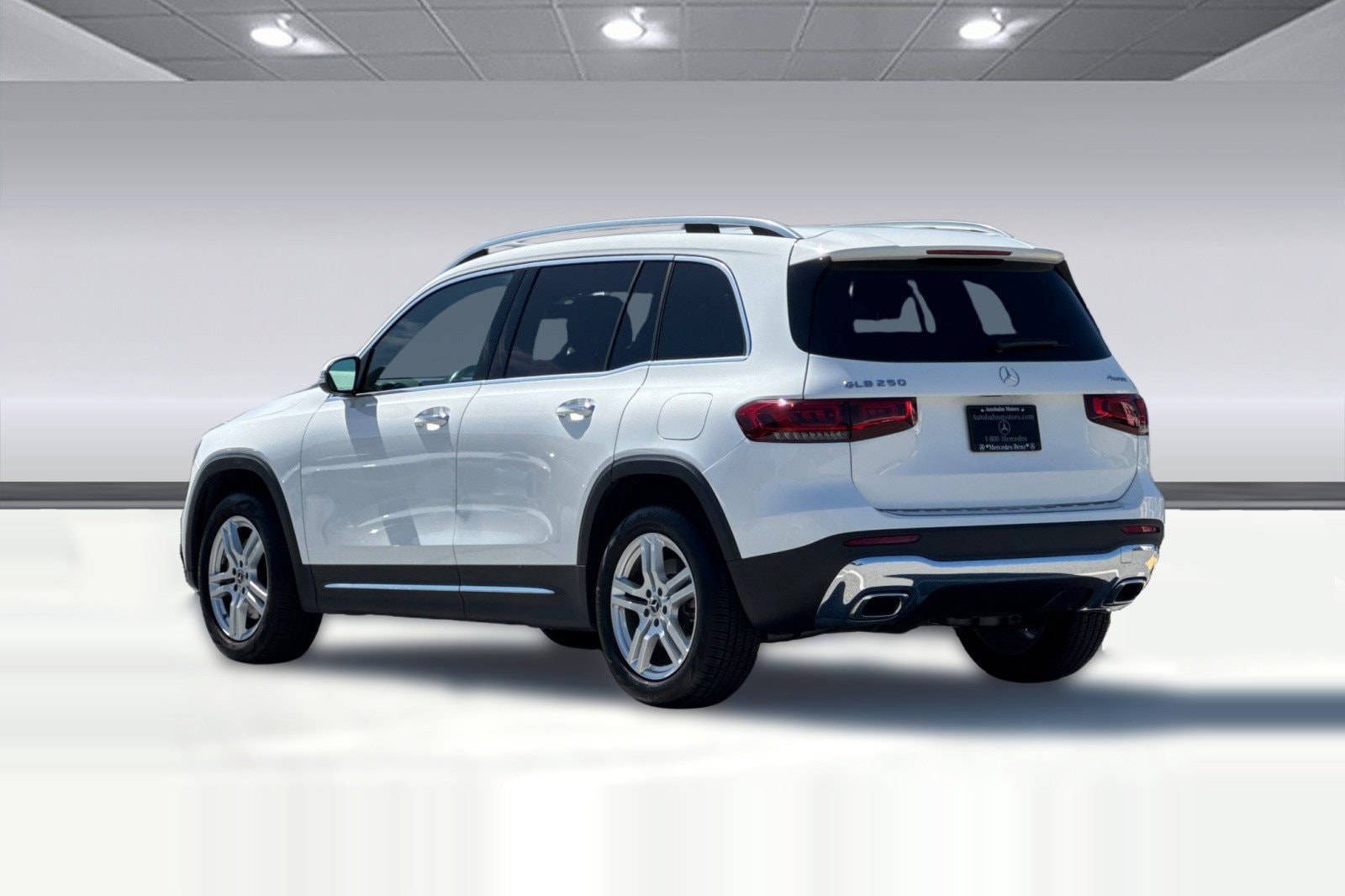 2021 Mercedes-Benz GLB 250 4MATIC photo 2