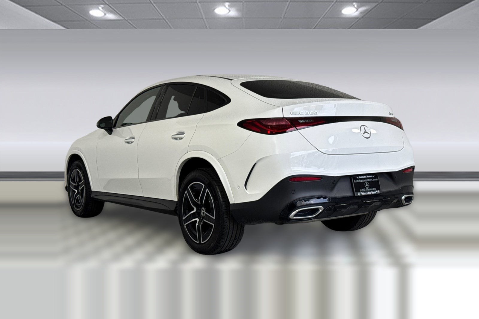 2024 Mercedes-Benz GLC 300 4MATIC photo 2