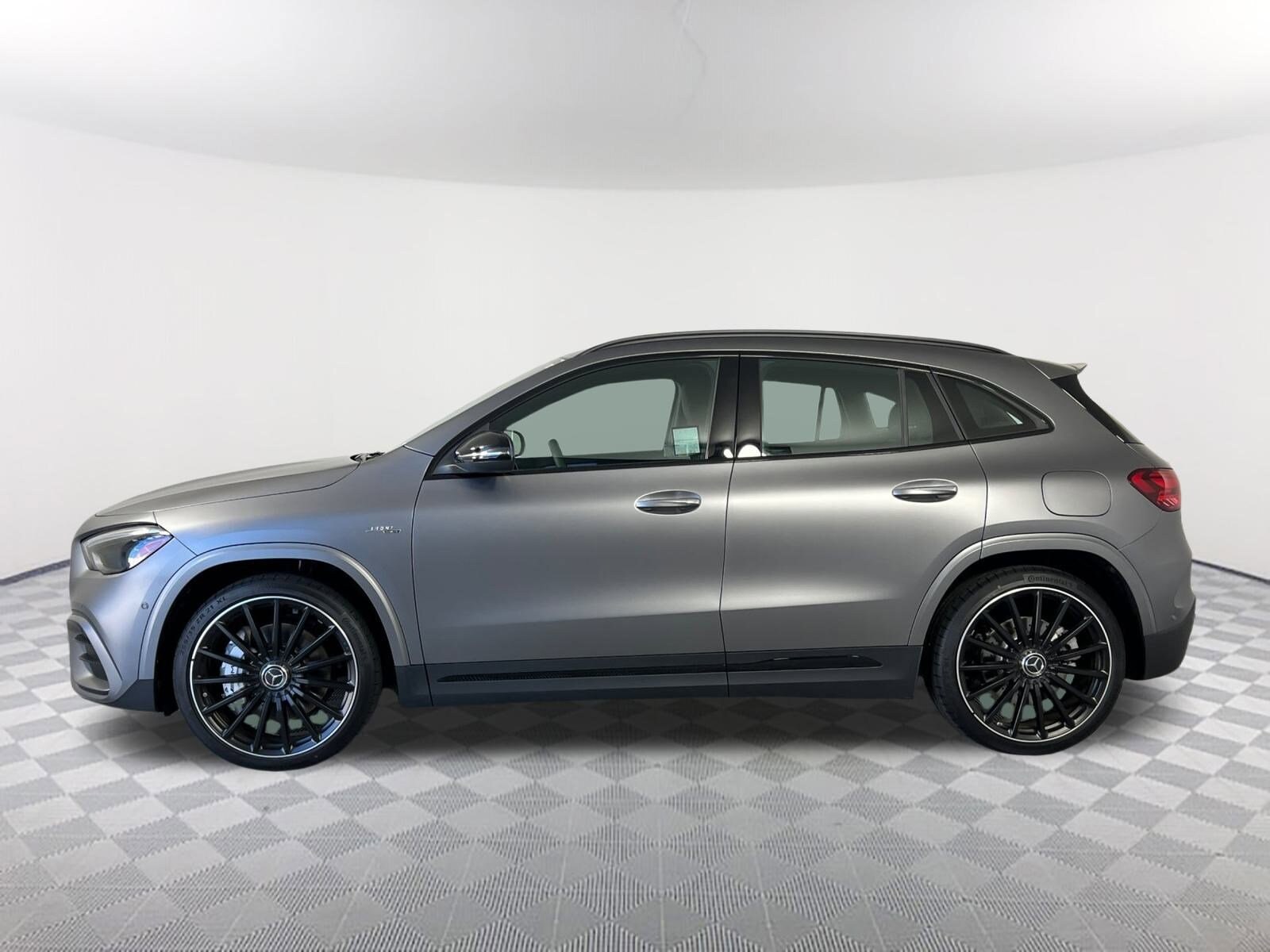 2025 Mercedes Benz GLA AMG 35 4MATIC photo 2