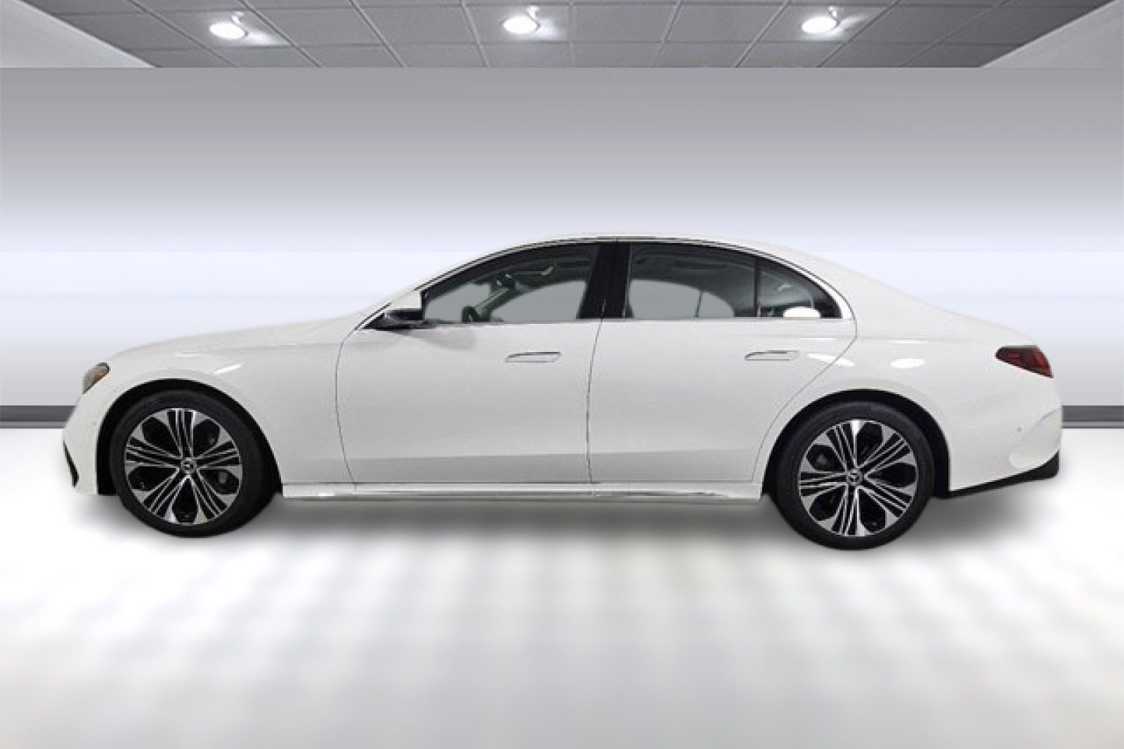 2025 Mercedes Benz E 350 Sedan photo 2