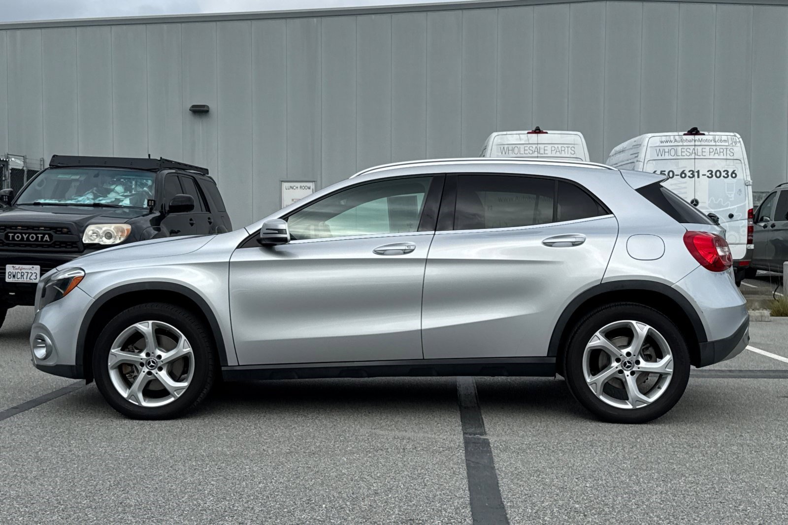 2019 Mercedes Benz GLA 250 4MATIC photo 2