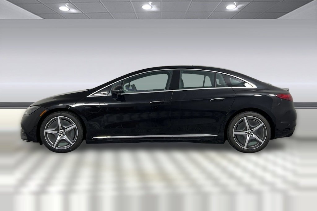 New 2025 Mercedes-Benz EQE 350 4MATIC Sedan